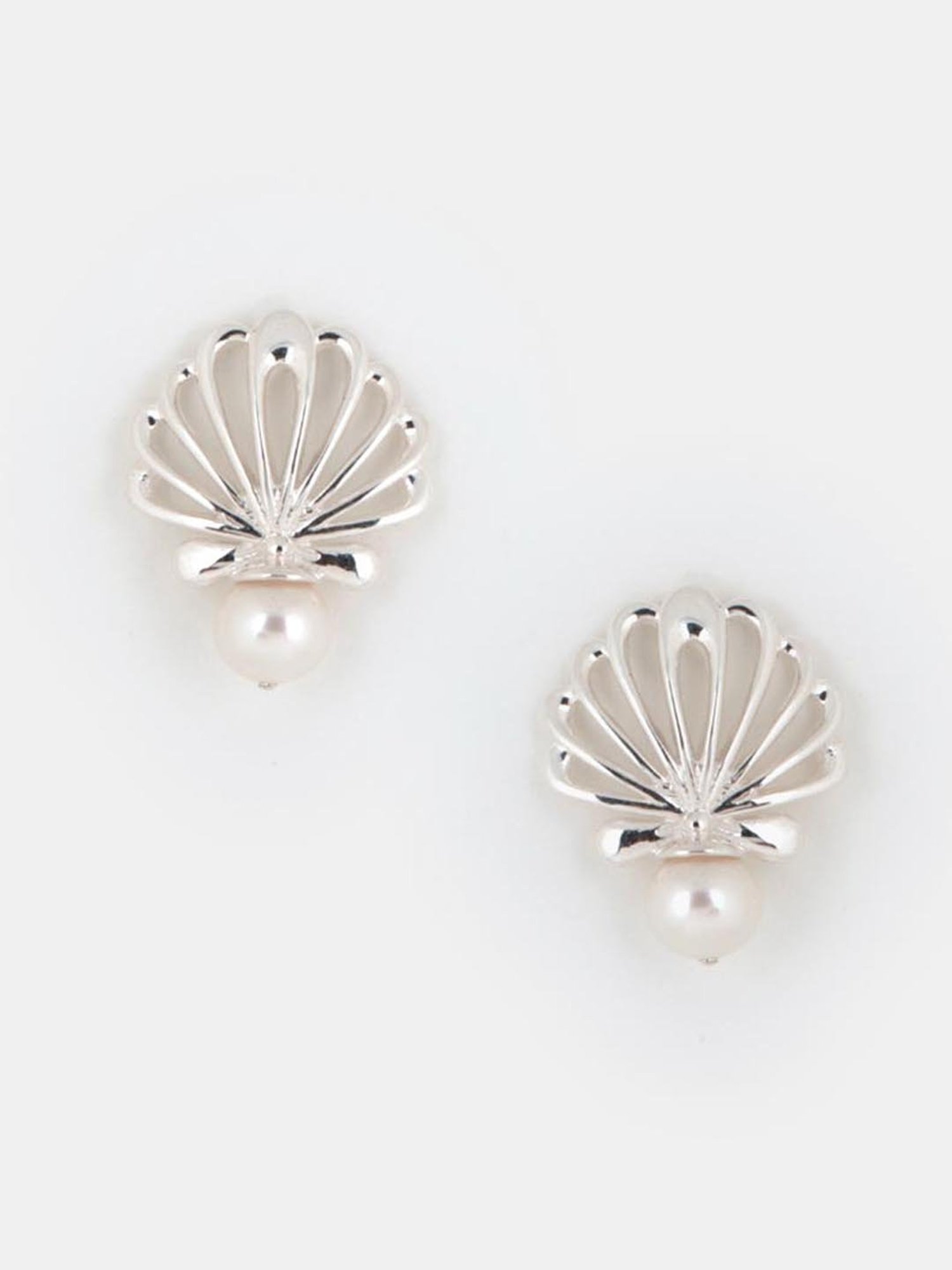 Shaya 92.5 Sterling Silver Pearl in the Sea Shell Earrings for Women