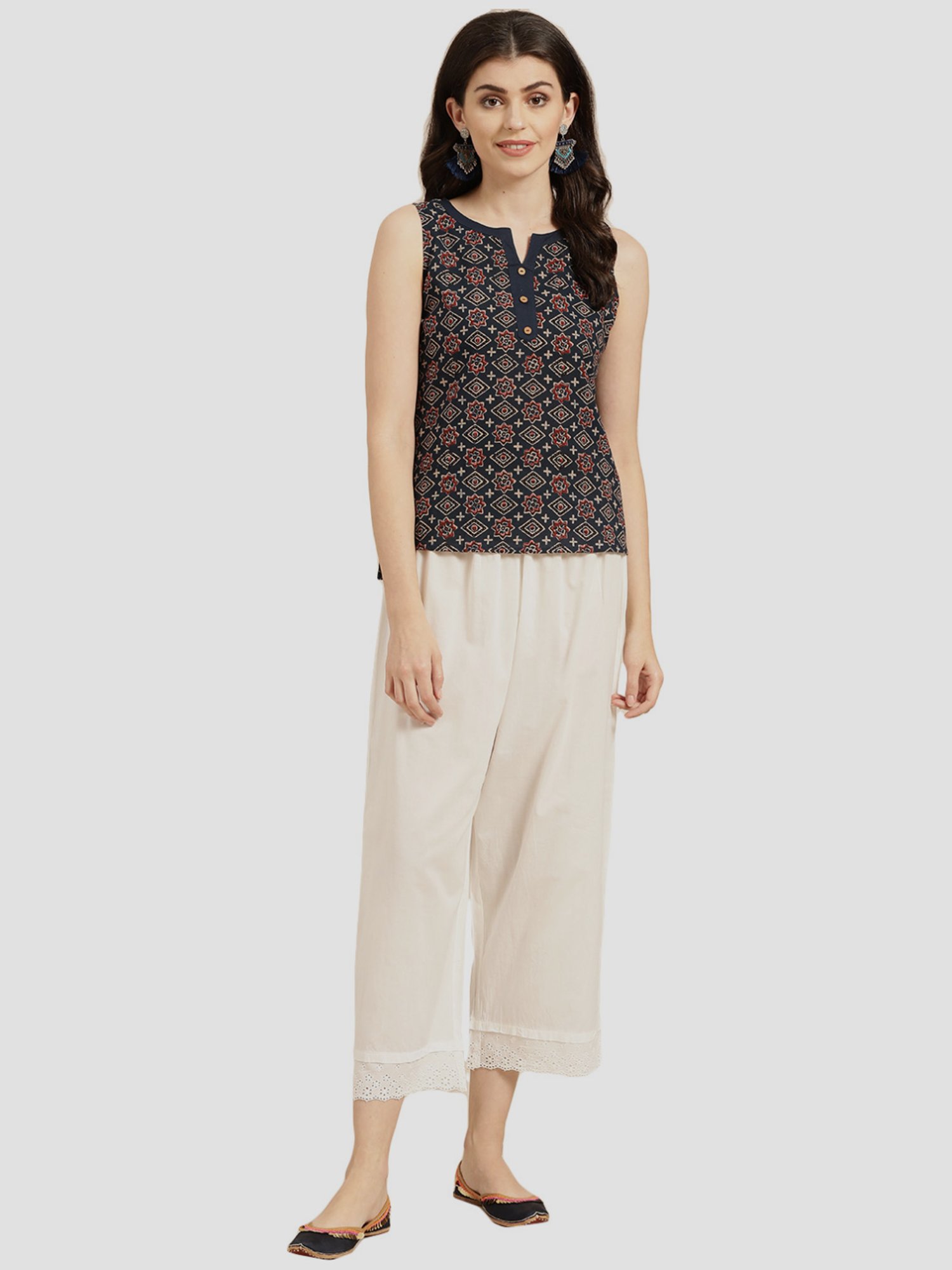 KSUT White Cotton Regular Fit Palazzos