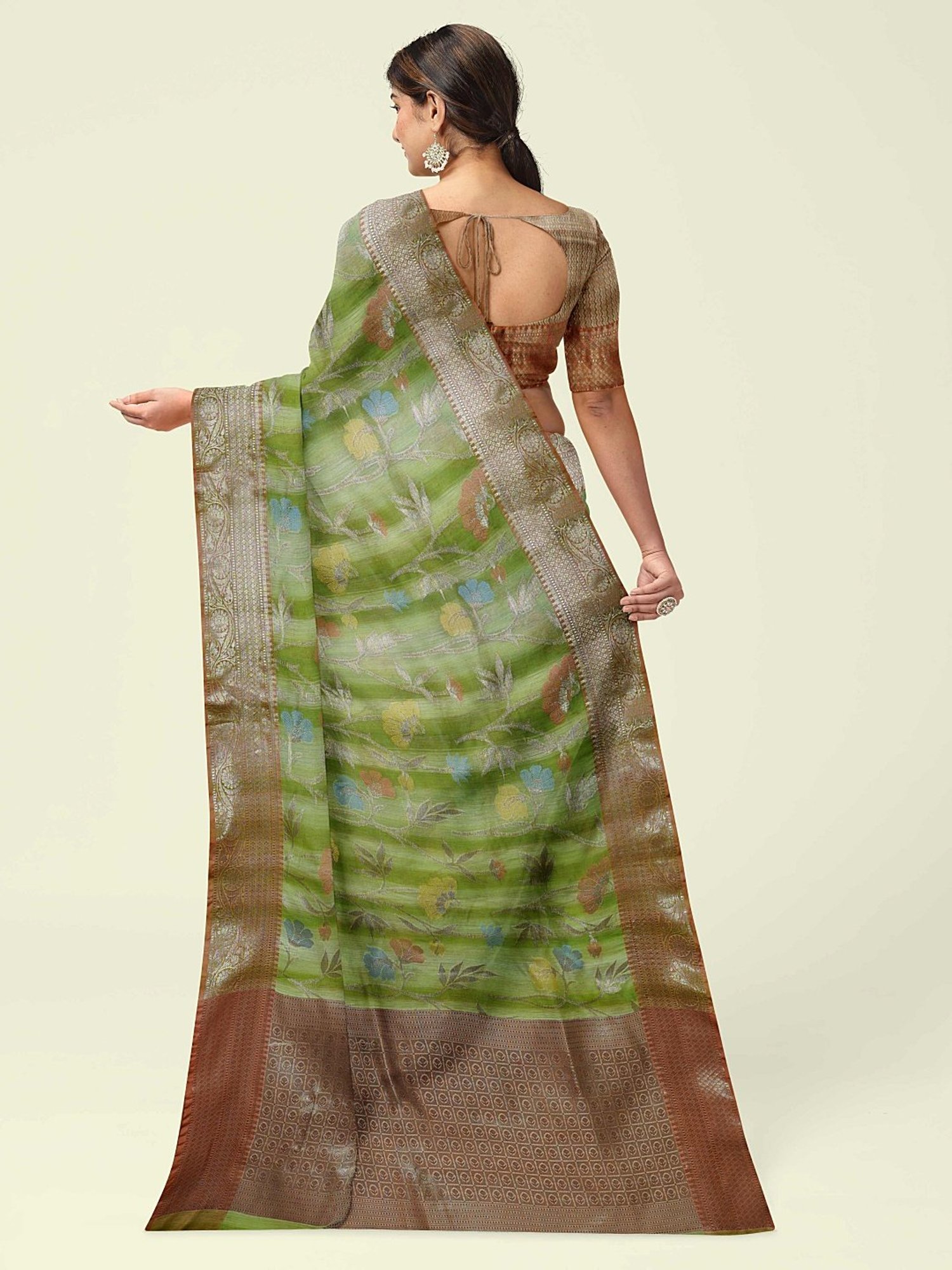 Banarasi Silk Works Green Woven Saree With Unstitched Blouse