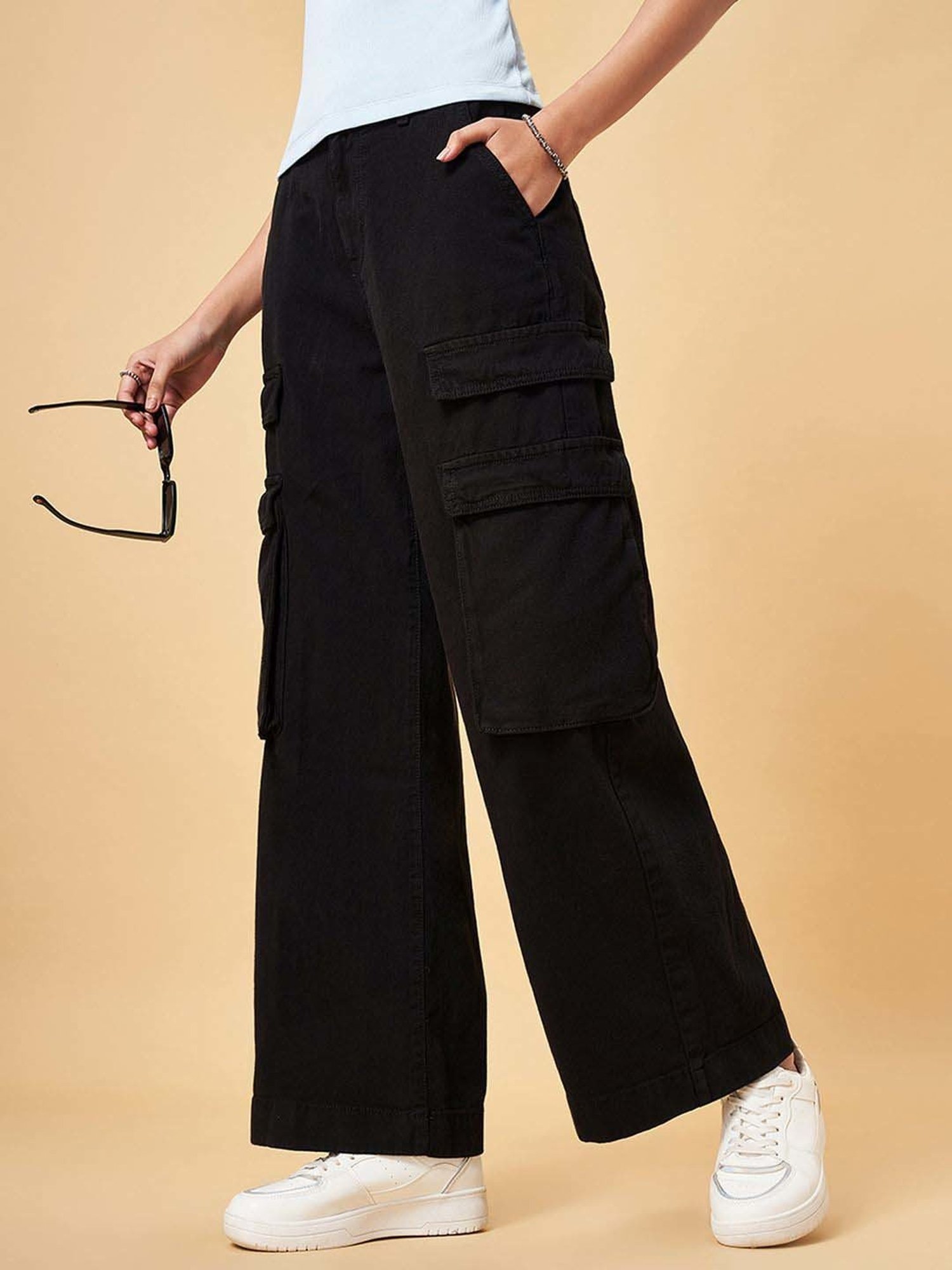 People by Pantaloons Jet Black Cotton Mid Rise Flared Jeans