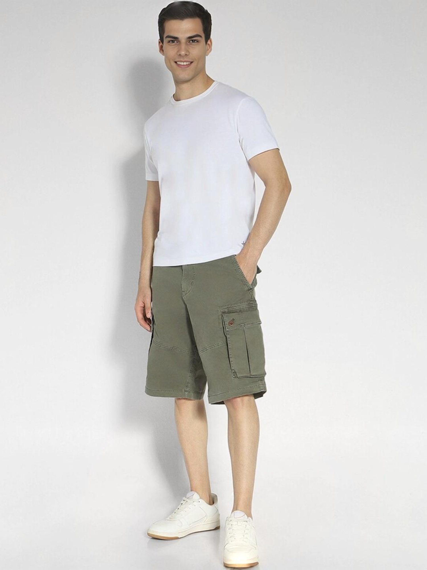 American Eagle Outfitters Olive Regular Fit Cargo Shorts