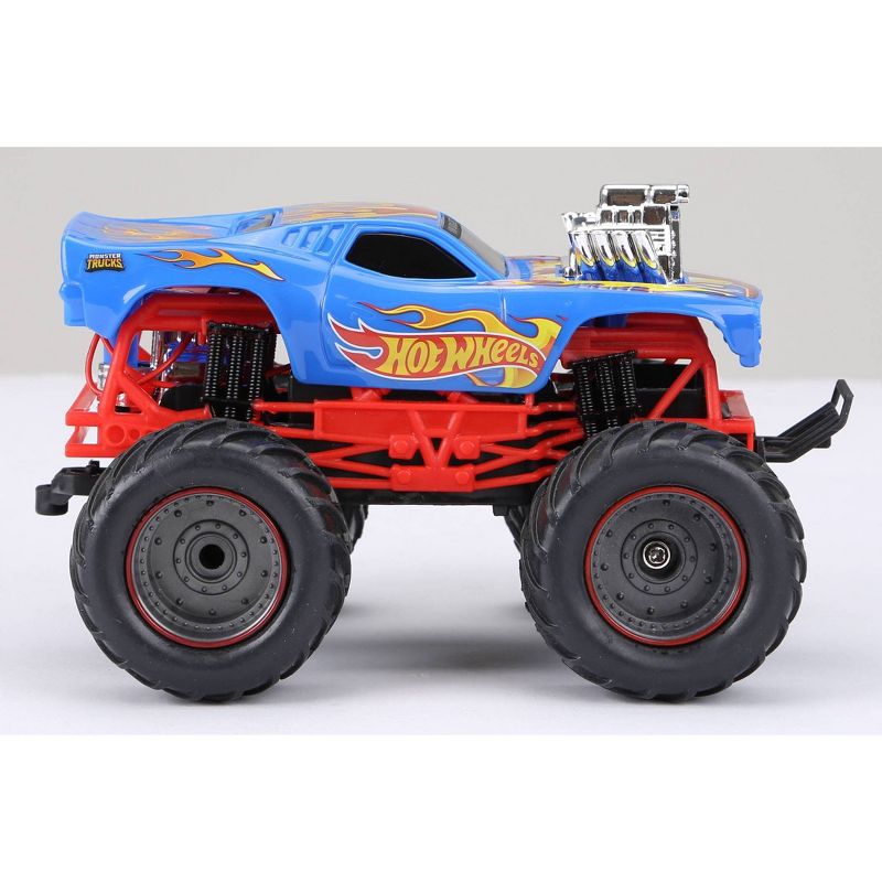 New Bright 1:24 RC Monster Truck Hot Wheels Rodger Dodger