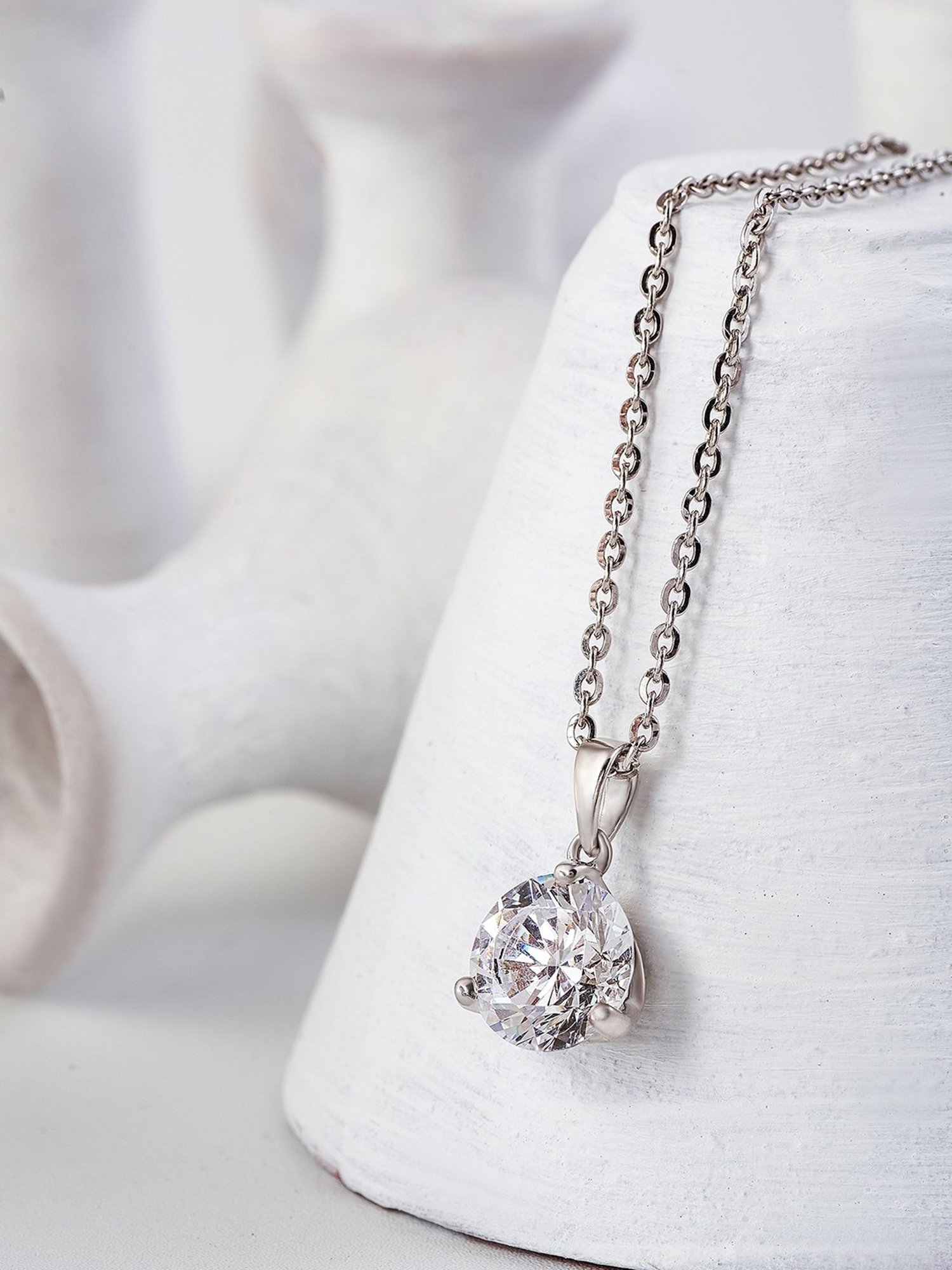 Silberry 92.5 Sterling Silver Solitaire Dream 8 mm Pendant