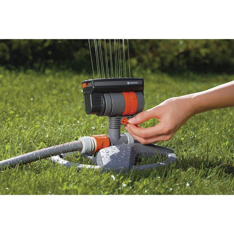 Gardena 84-BZMX Outdoor ZoomMaxx Oscillating Sprinkler on Weighted Sled Base
