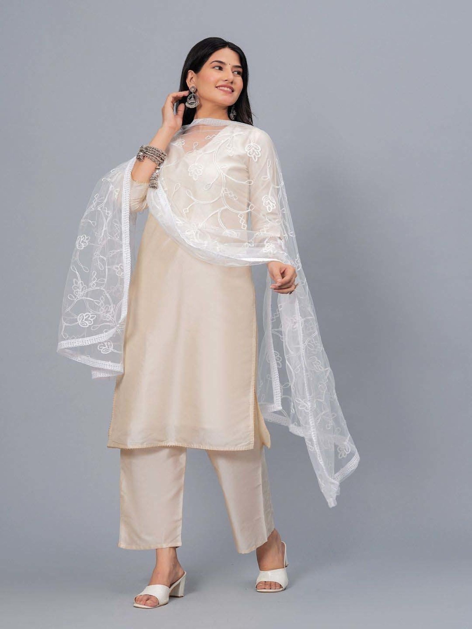 Stylum White Embroidered Dupatta