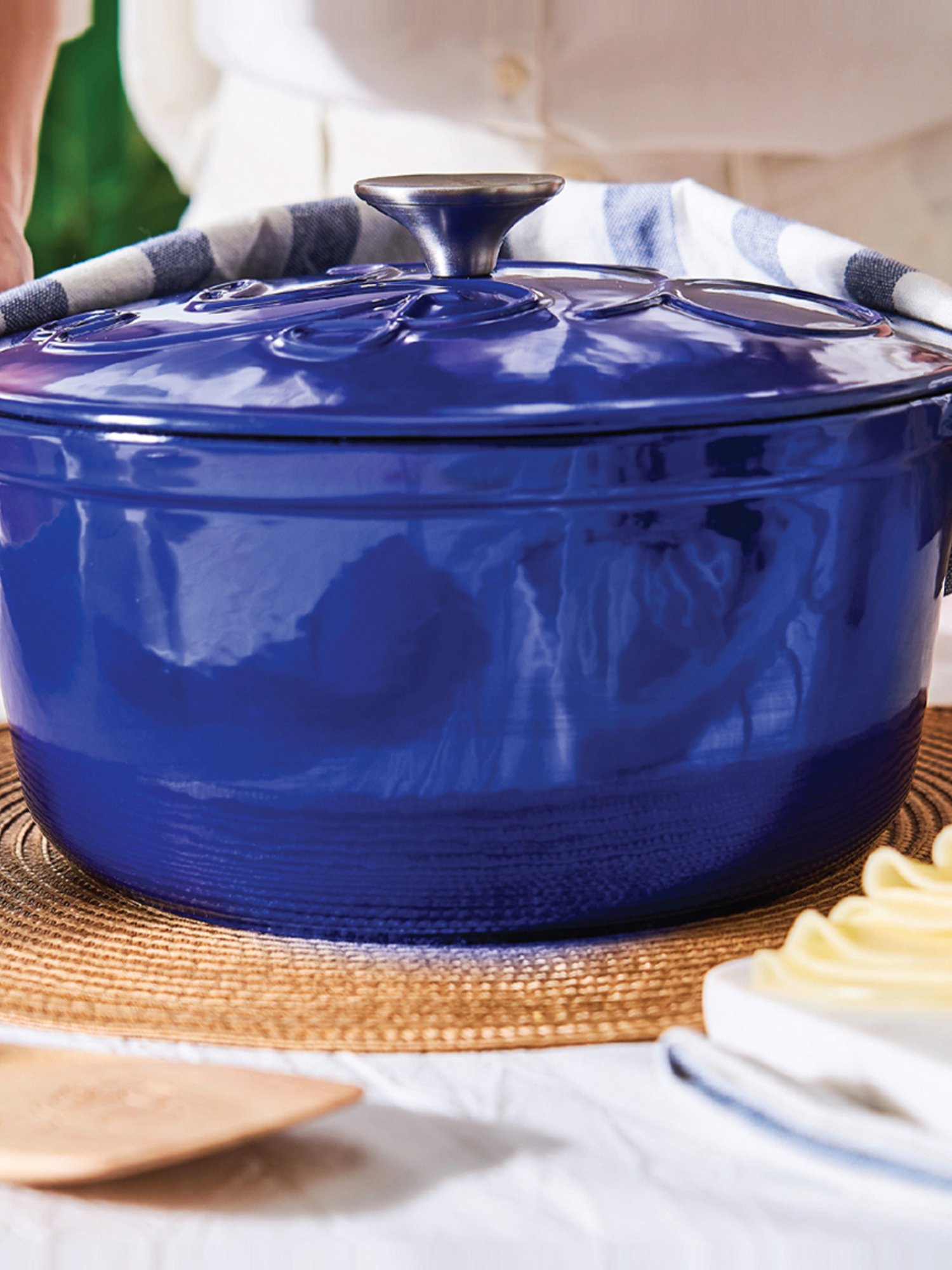 FnS Elantra Silver Stainless Steel Casserole With Lid (0.9 L)