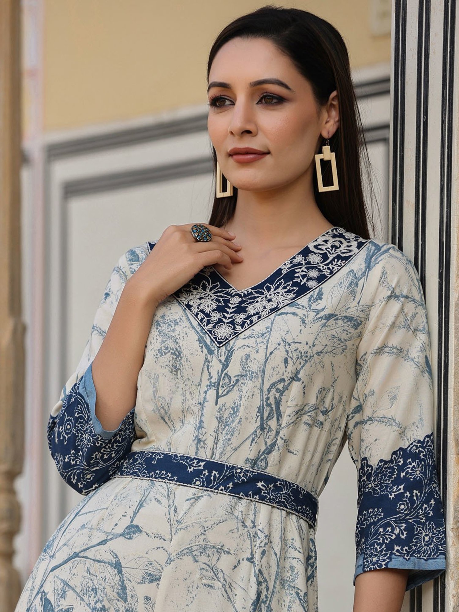 Juniper Off-White Floral Printed Rayon Jumpsuit With Thread Embroidery