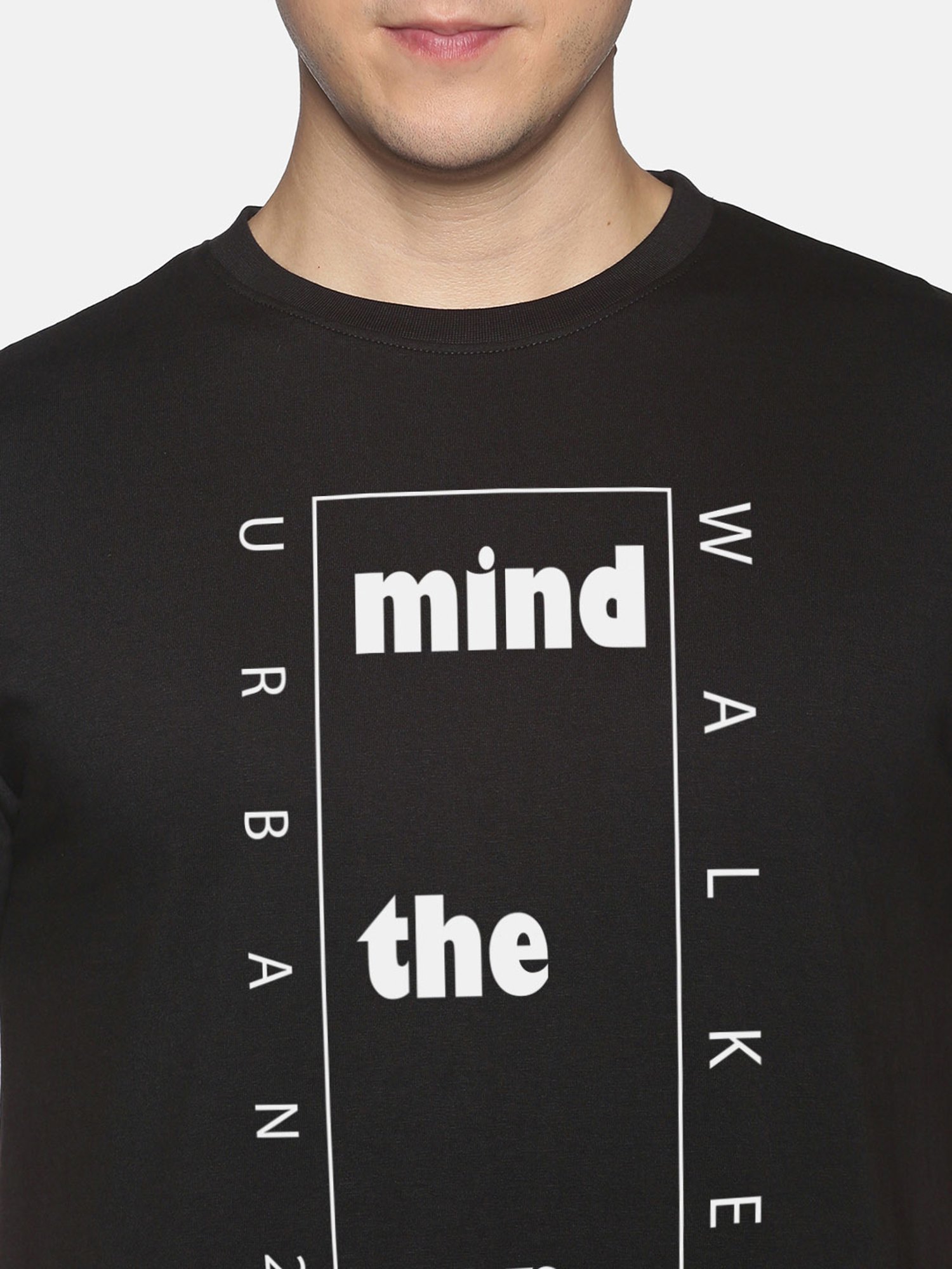 BLACK RADIO Black Slim Fit Printed Cotton Crew T-Shirt