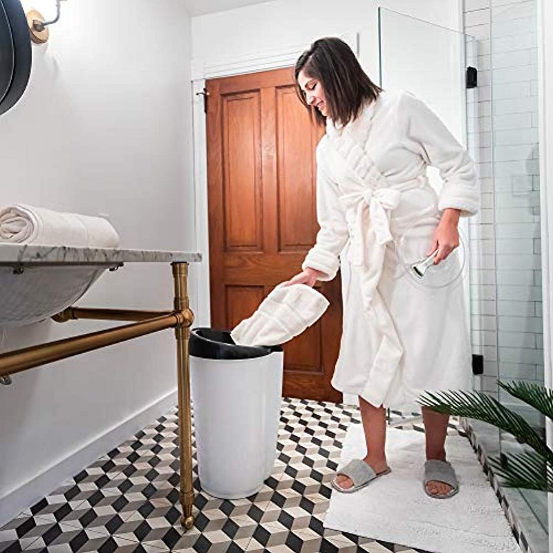 Heavy-Duty Kitchen Strainer - Satin Nickel