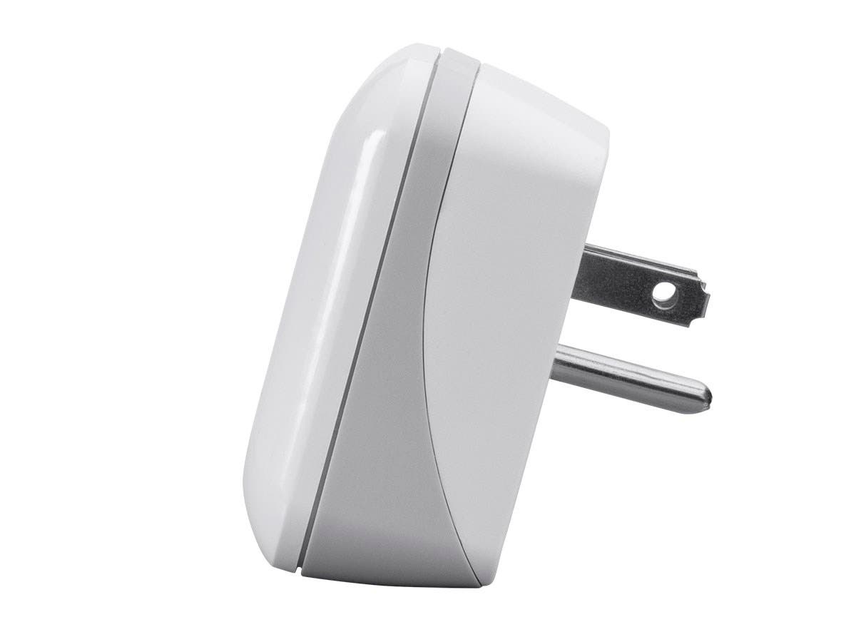 Monoprice 1 Outlet Surge Protector with End of Service Alarm, 900 Joules, White