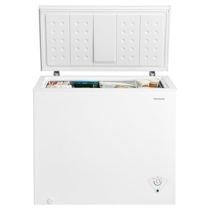 Frigidaire 7.0 cu ft Chest Freezer White