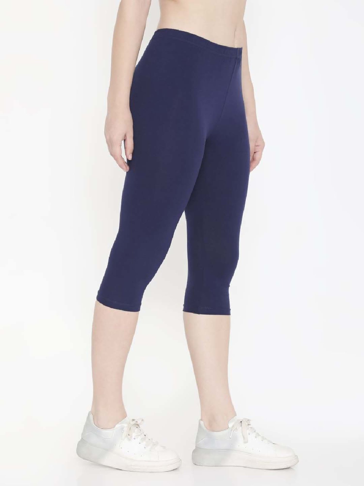 FEELINGS Navy Cotton Plain Capris