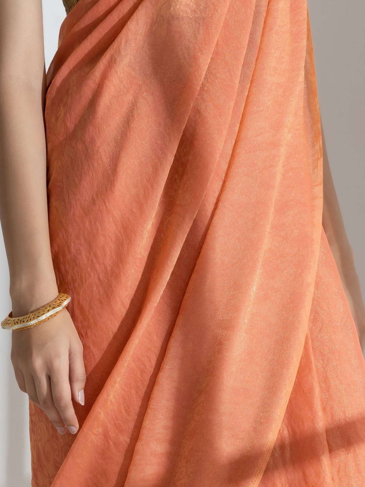 Swtantra Peach Woven Saree Without Blouse