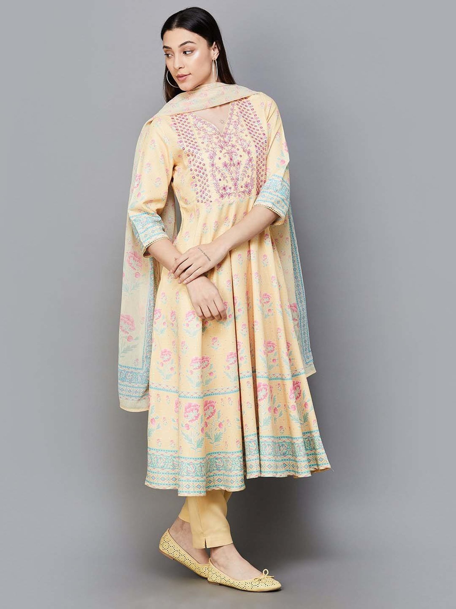 Melange by Lifestyle Yellow Printed Kurta Pant Set With Dupatta