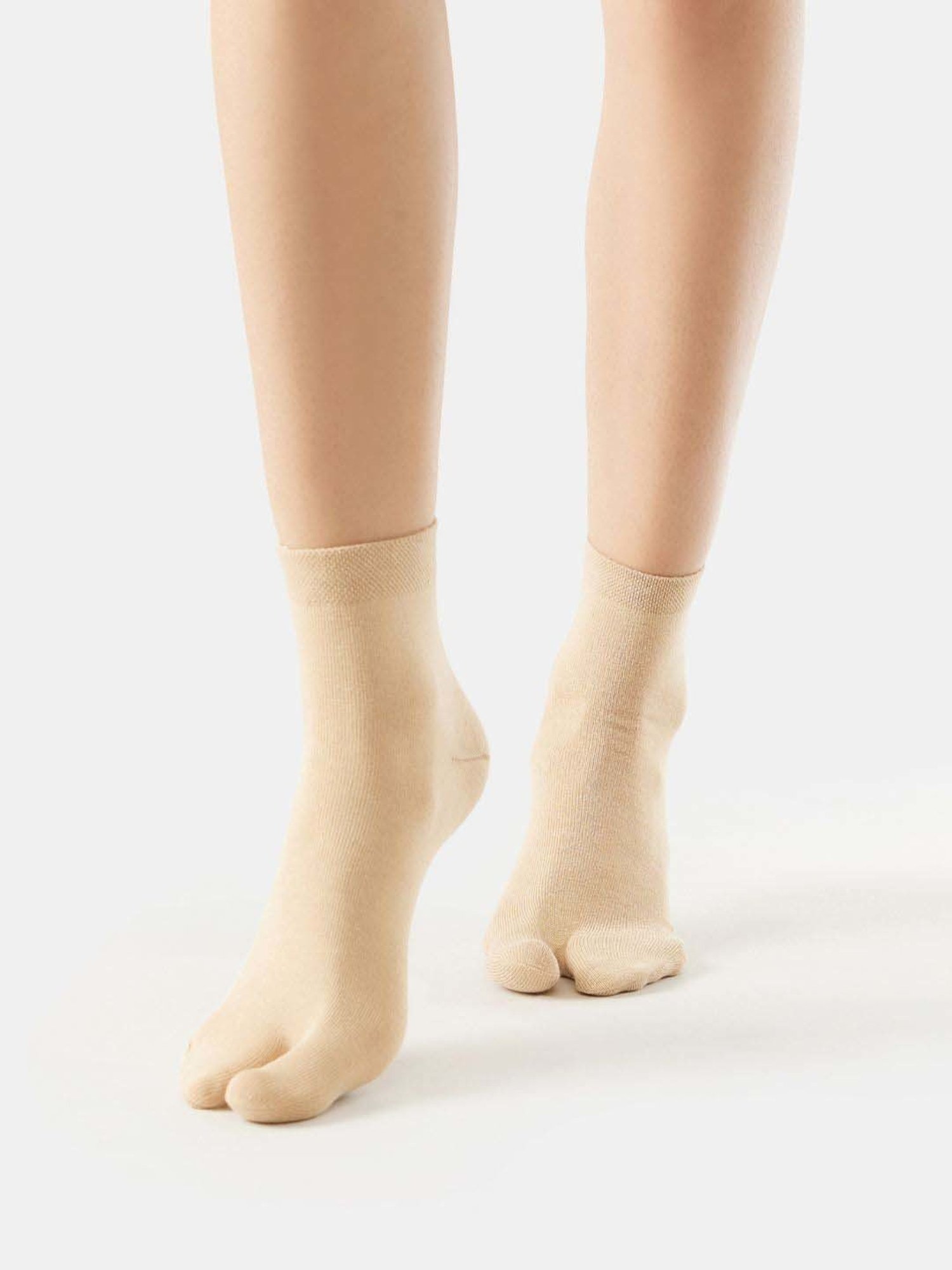 Jockey 7487 Women's Compact Cotton Stretch Toe Socks (Pack of 2)