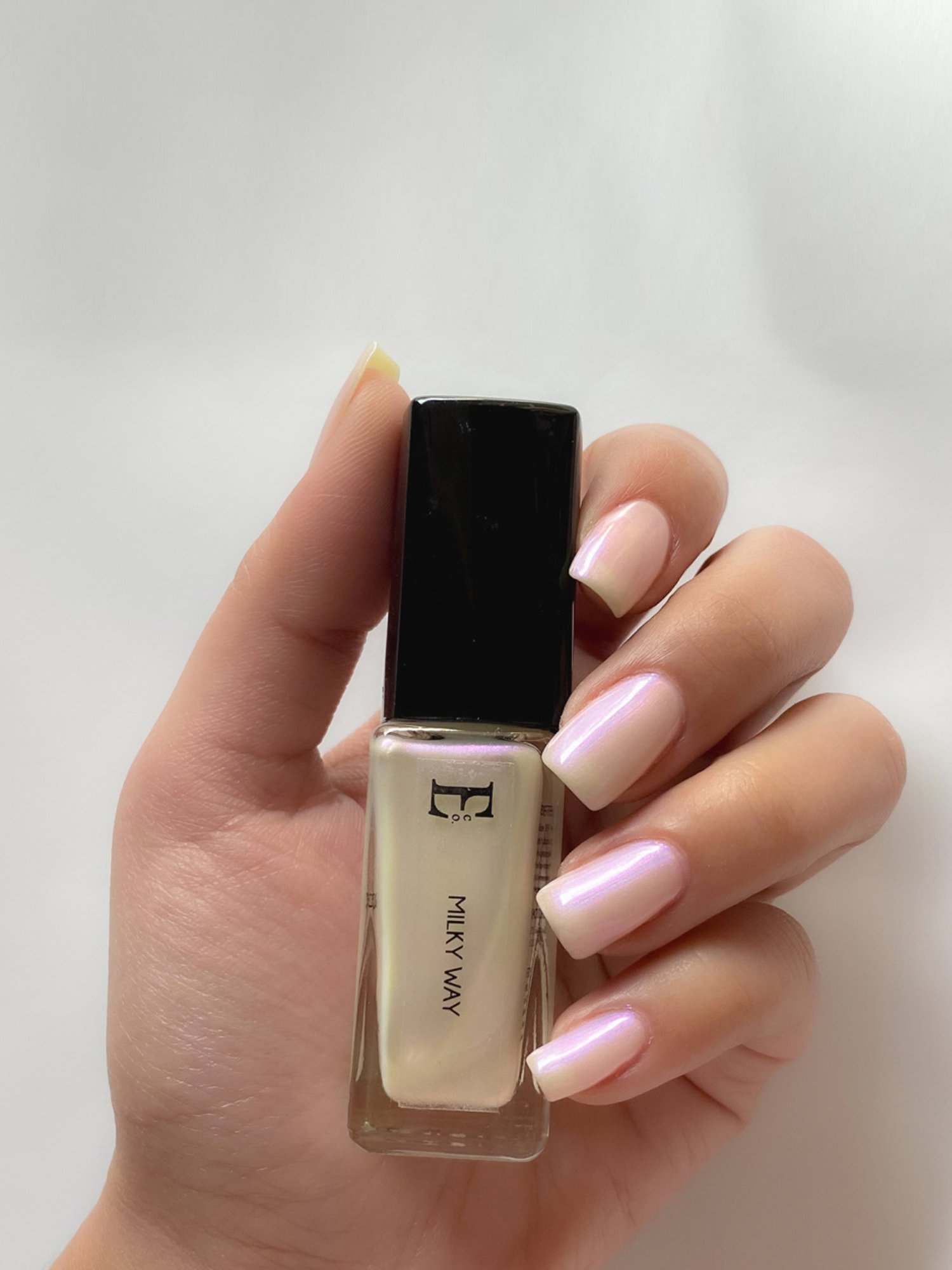 Ellement Co. Nail Lacquer Milky Way - 10 ml