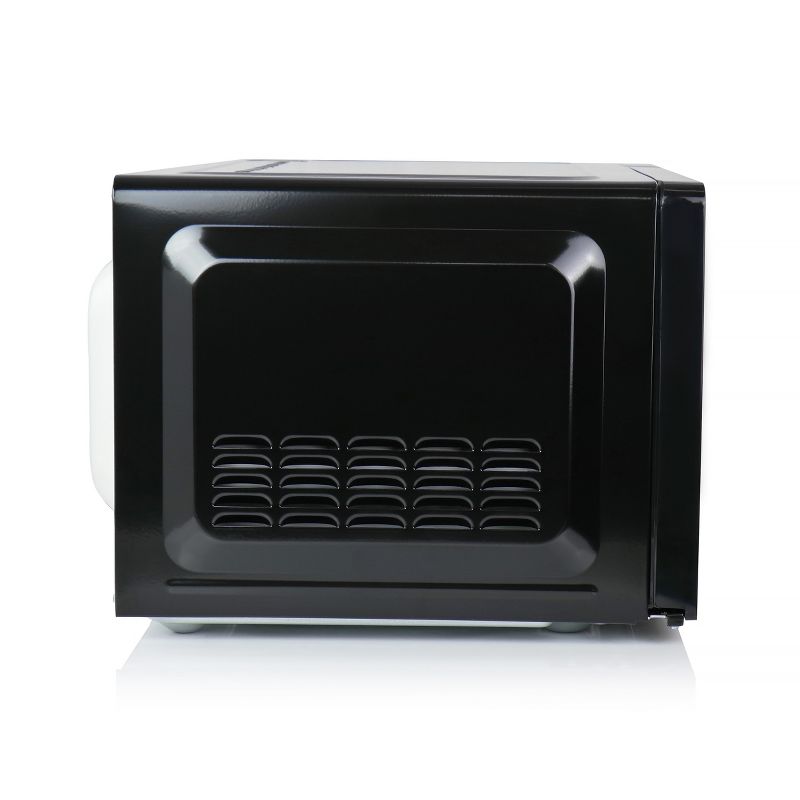 Oster 0.7 Cu. Ft. 700 Watt Stainless Steel Microwave Oven