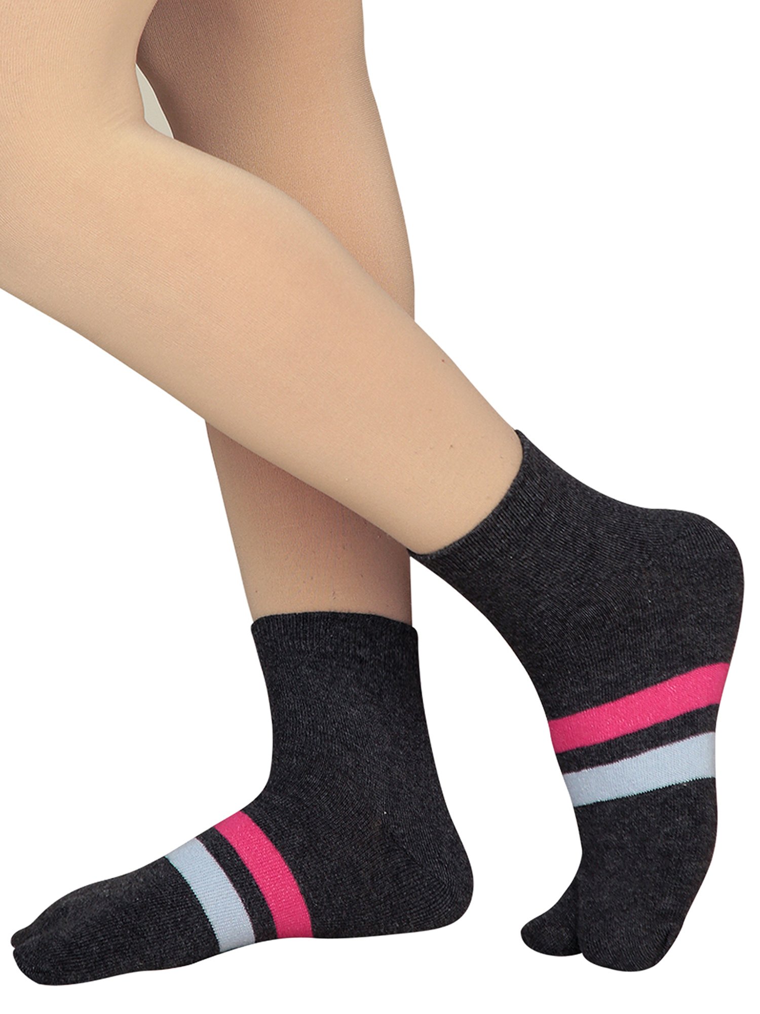 Bodycare Grey Cotton Textured Socks (Pack Of 3)