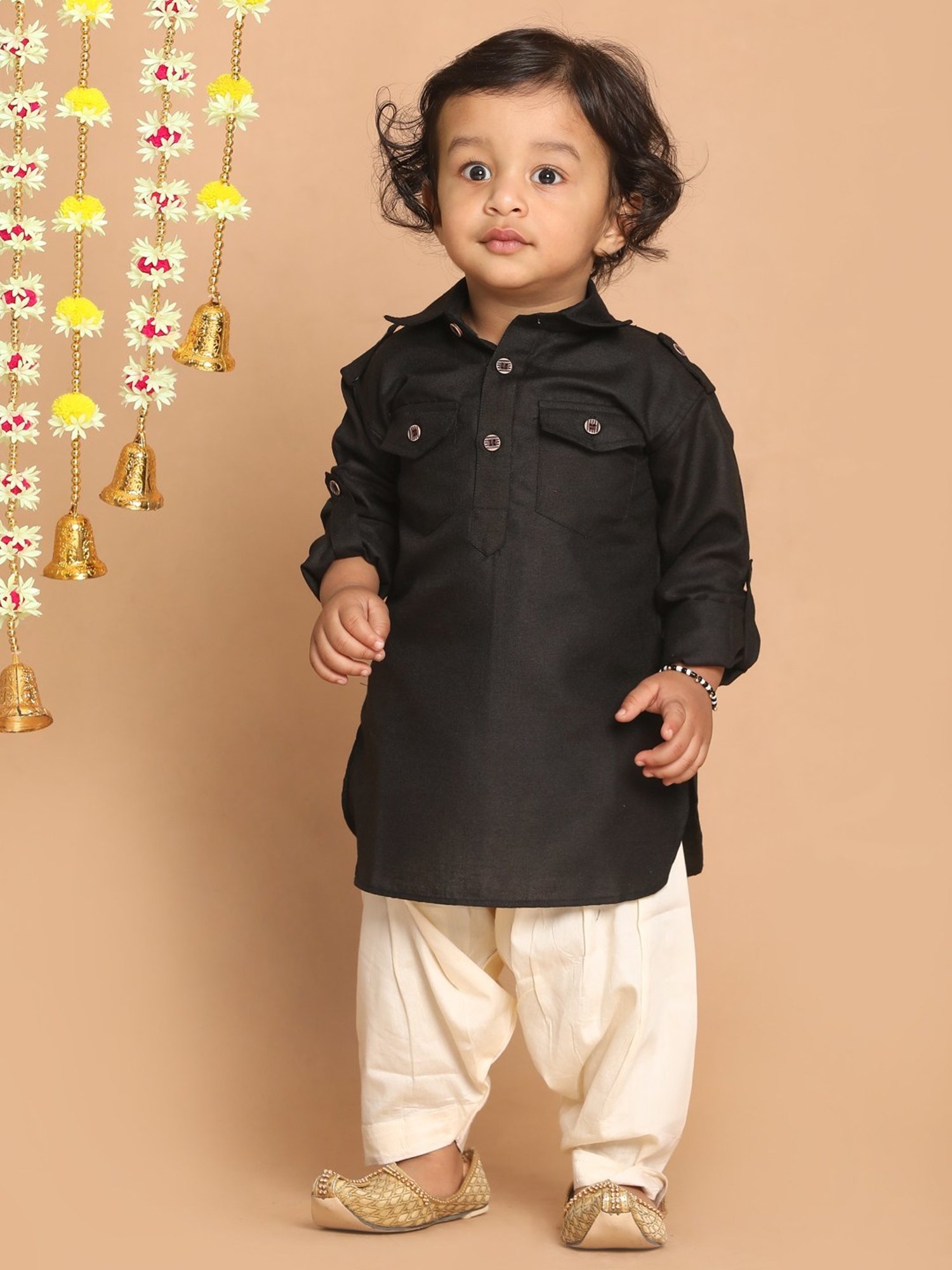 VASTRAMAY SISHU Black & White Cotton Relaxed Fit Kurta Set