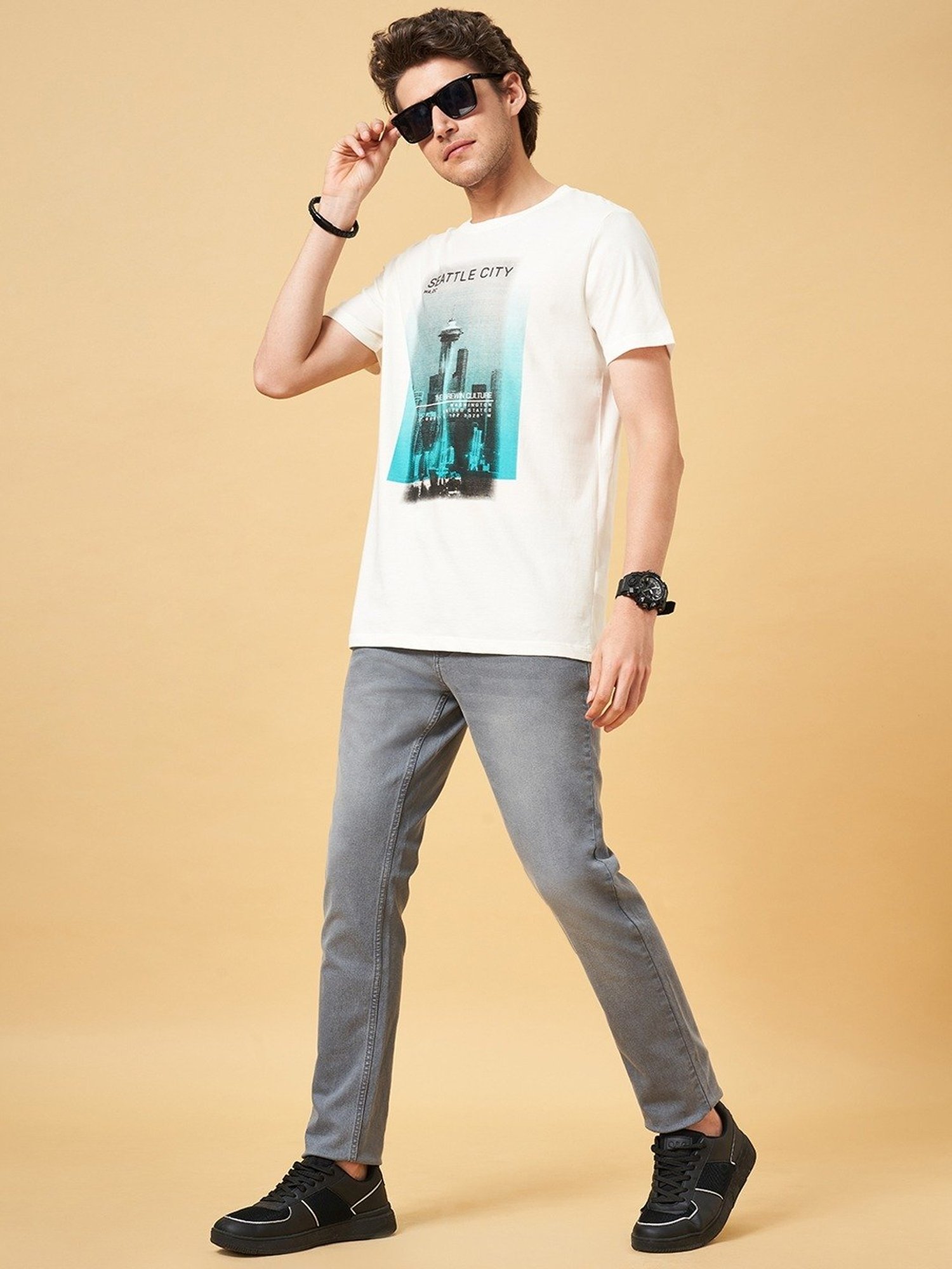 Sf Jeans By Pantaloons Off White Slim Fit Printed T-Shirt