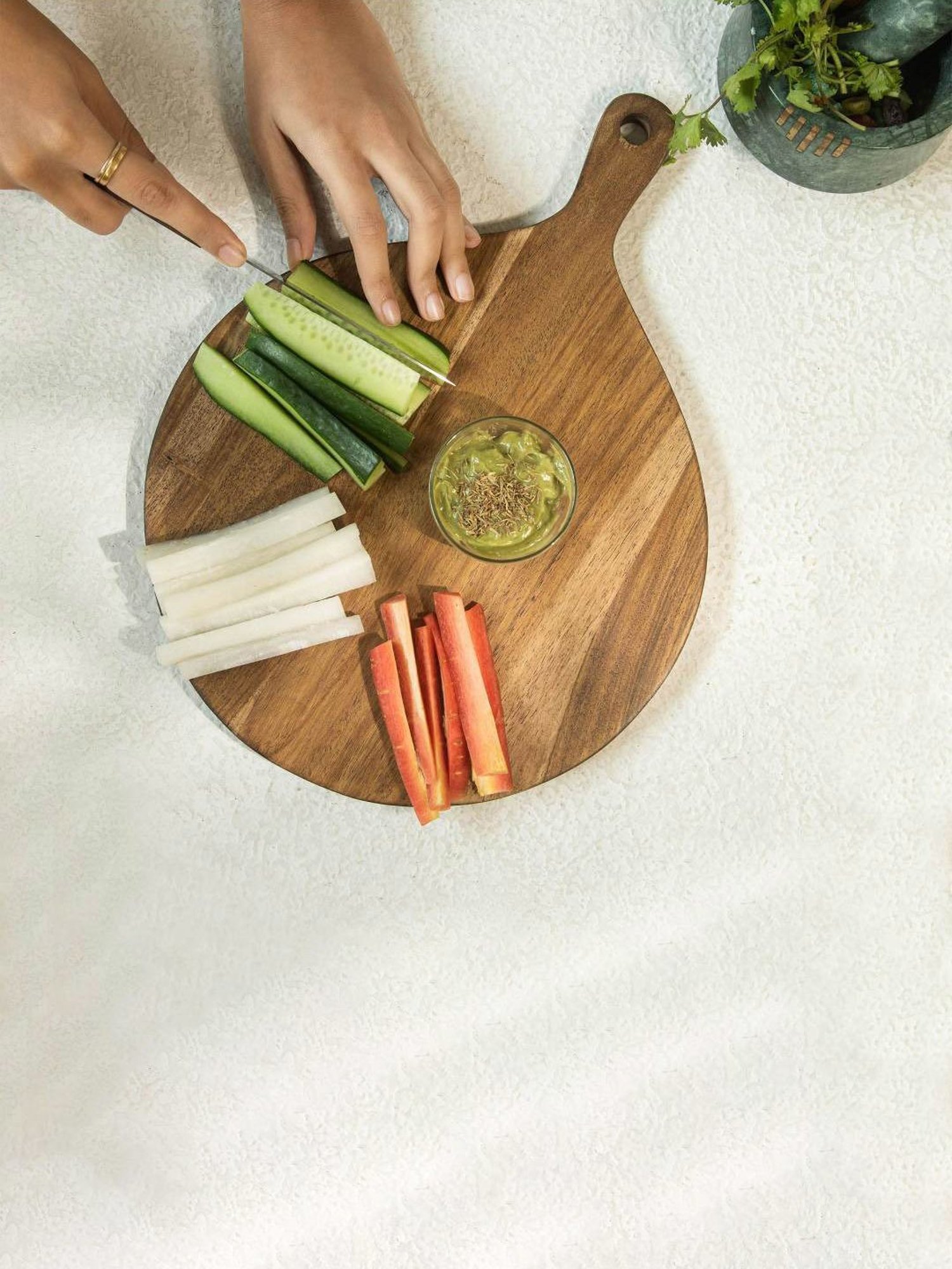 Ellementry Laimai Natural Sheesham Wood Small Chopping Board