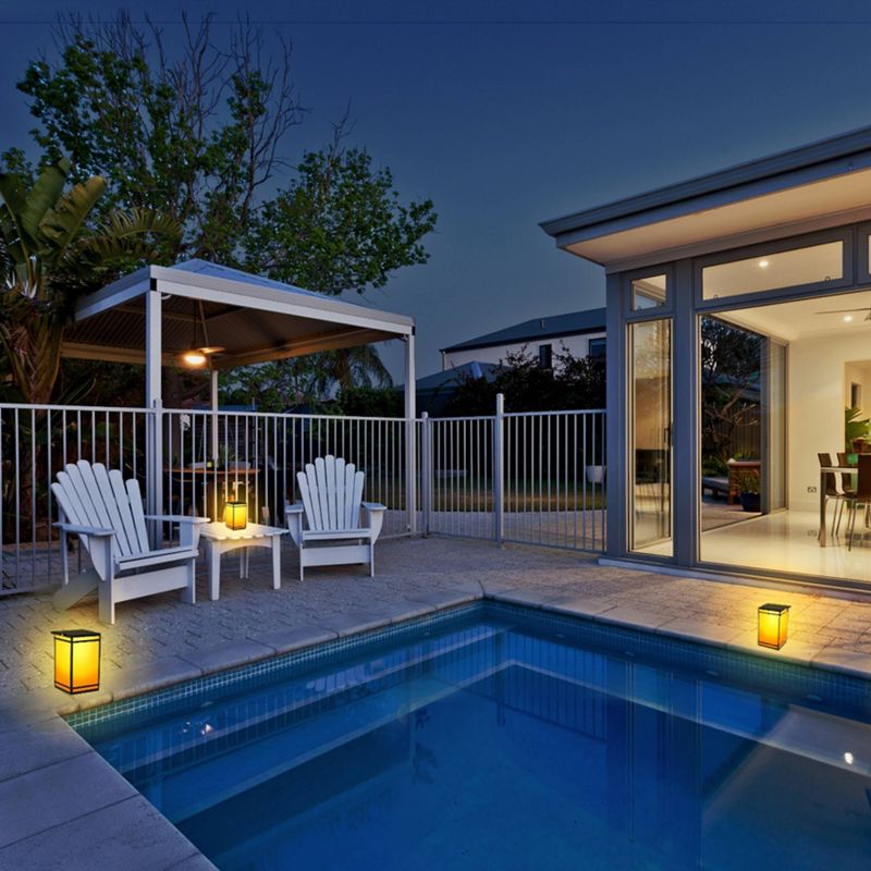 8" LED Solar Portable Outdoor Lantern with Flame - Techko Kobot