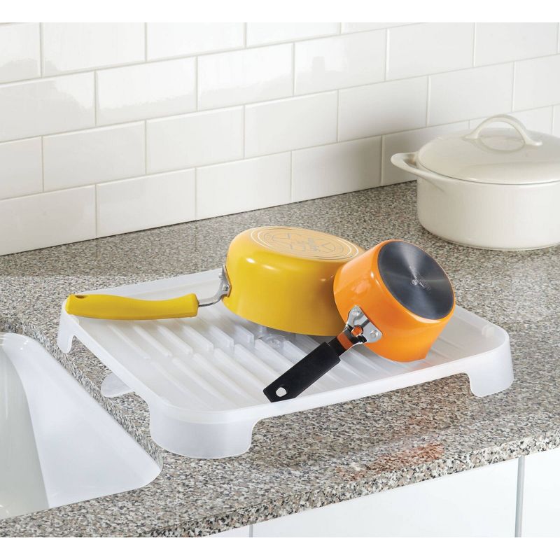 iDESIGN Frost Drainboard with Swivel Spout White