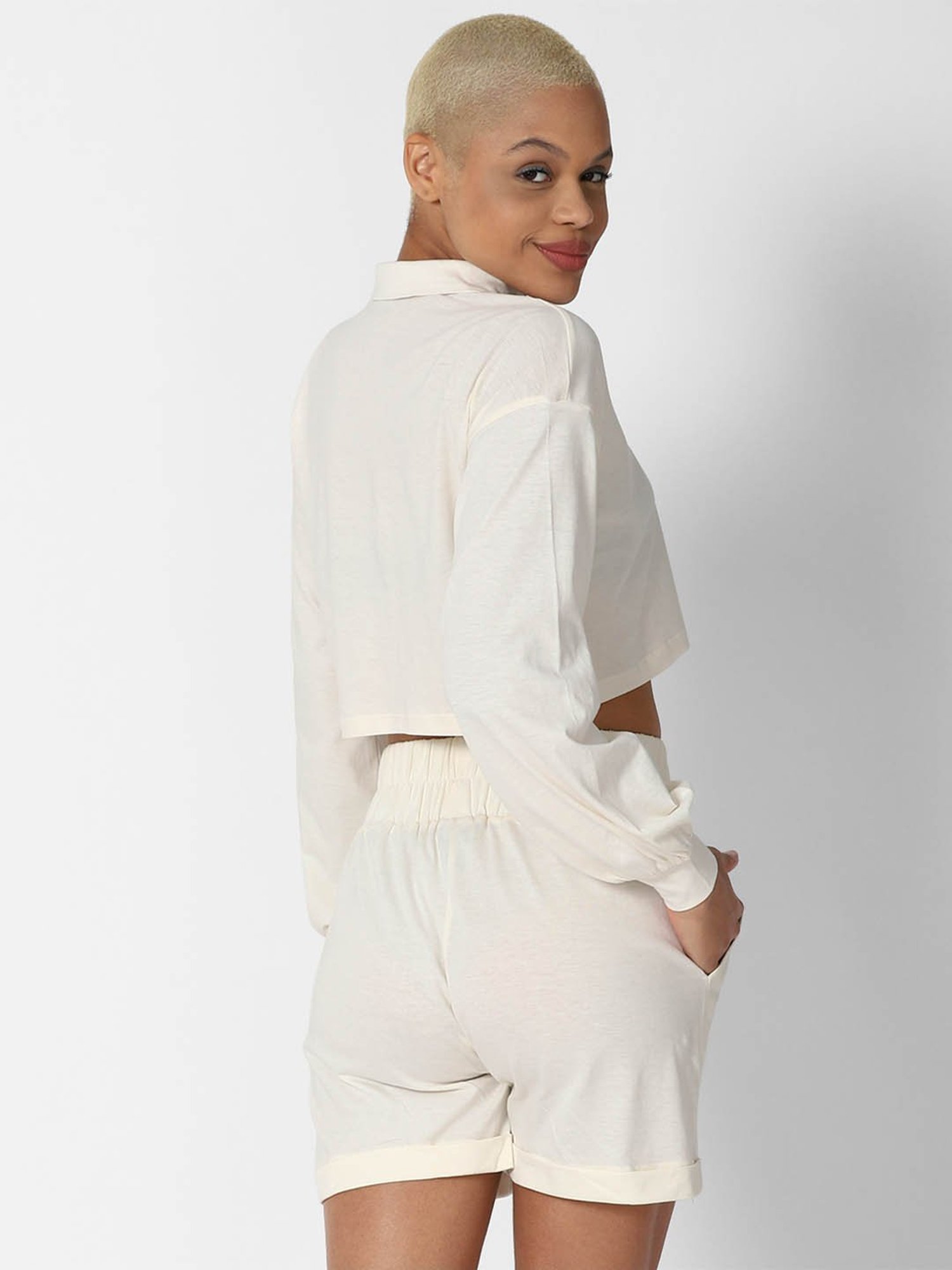 Forever 21 Off White Top With Shorts