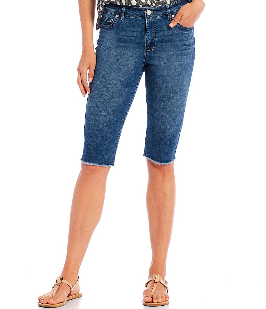 Code Bleu Petite Size Chelsea Frayed Hem Skimmer Jeans