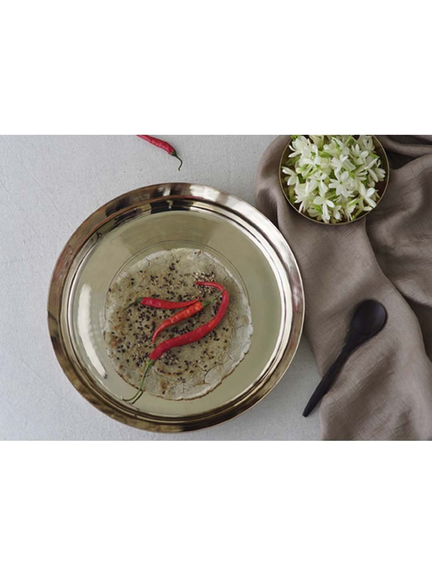 COPPRE Metallic Kansa Khana Platter - Set of 1