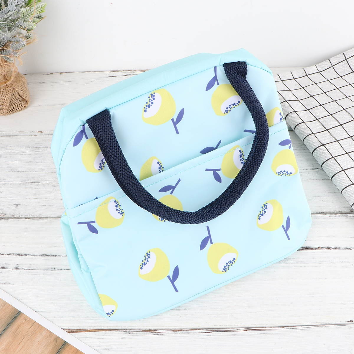 1PC Heat Insulated Lunch Bag Portable Lunch Box Bag Fresh Printing Tote Lunch Bag Multi-purpose Lunch Storage Bag Large Capacity Bento Bag for Office Camping (Dark Blue Flower Style)