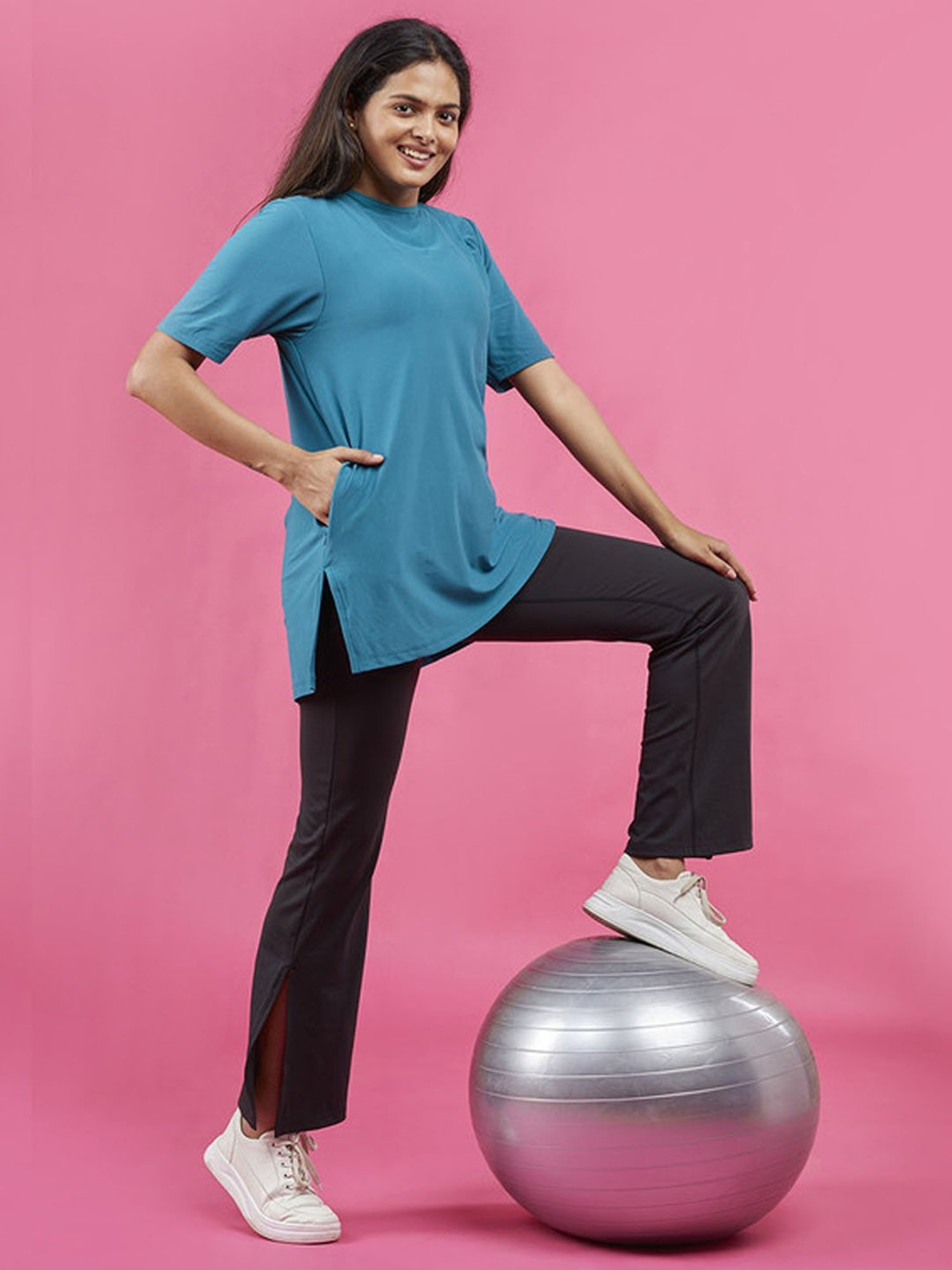 BlissClub Teal The Breezy Kur-Tee