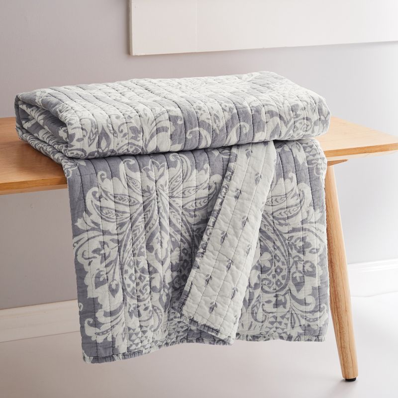 Betsey Signature Throw Blanket Red - Betseyville