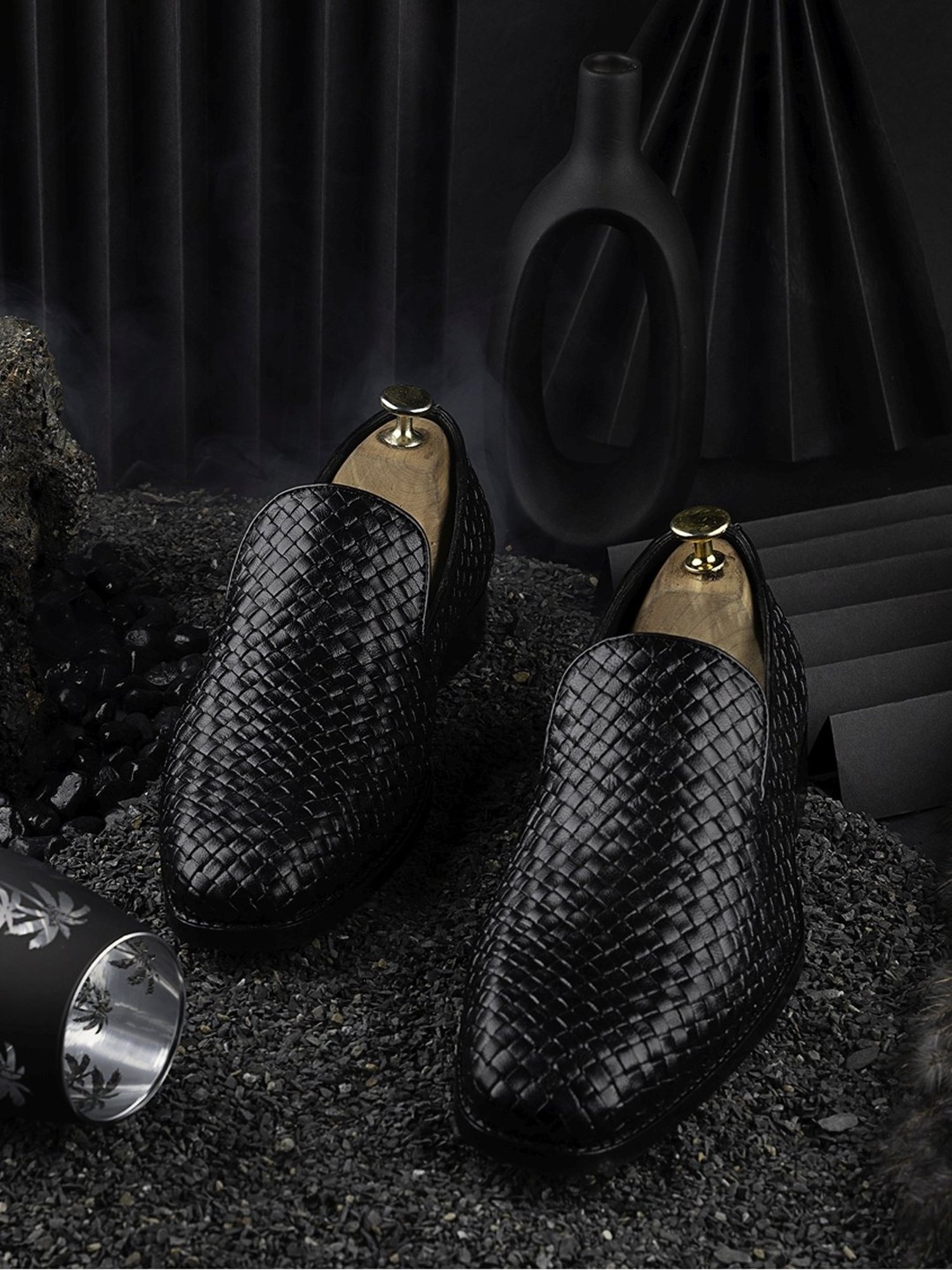 Griffin Men's MAROUSH BURNISHED HAND WOVEN Black Loafers