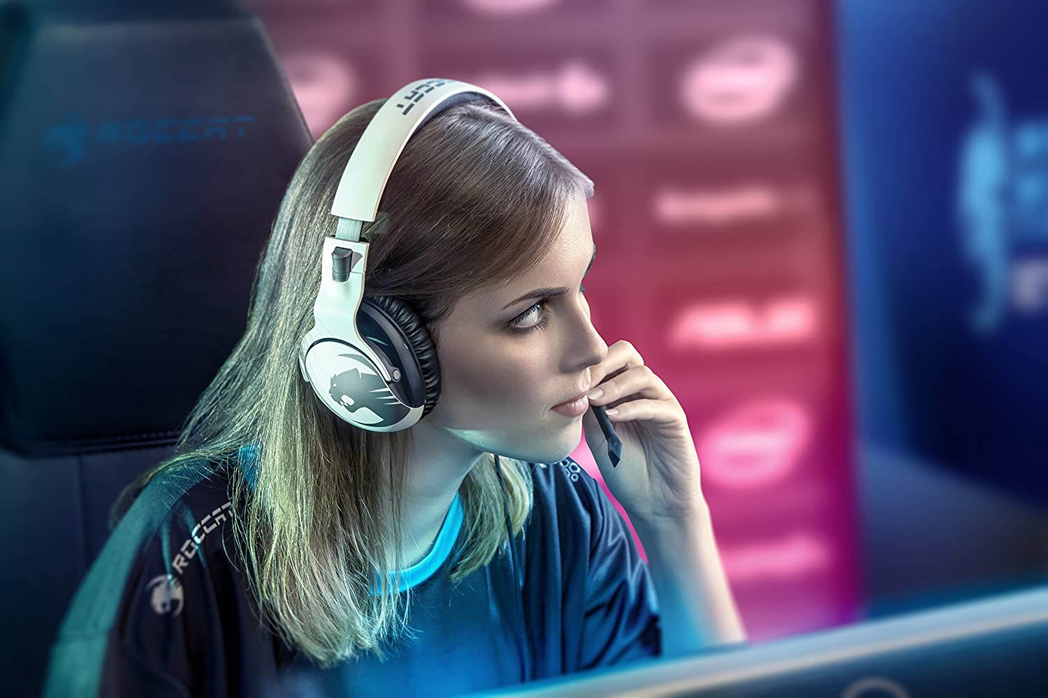 ROCCAT Khan Pro High Resolution Wired Gaming Headset with Microphone- Black