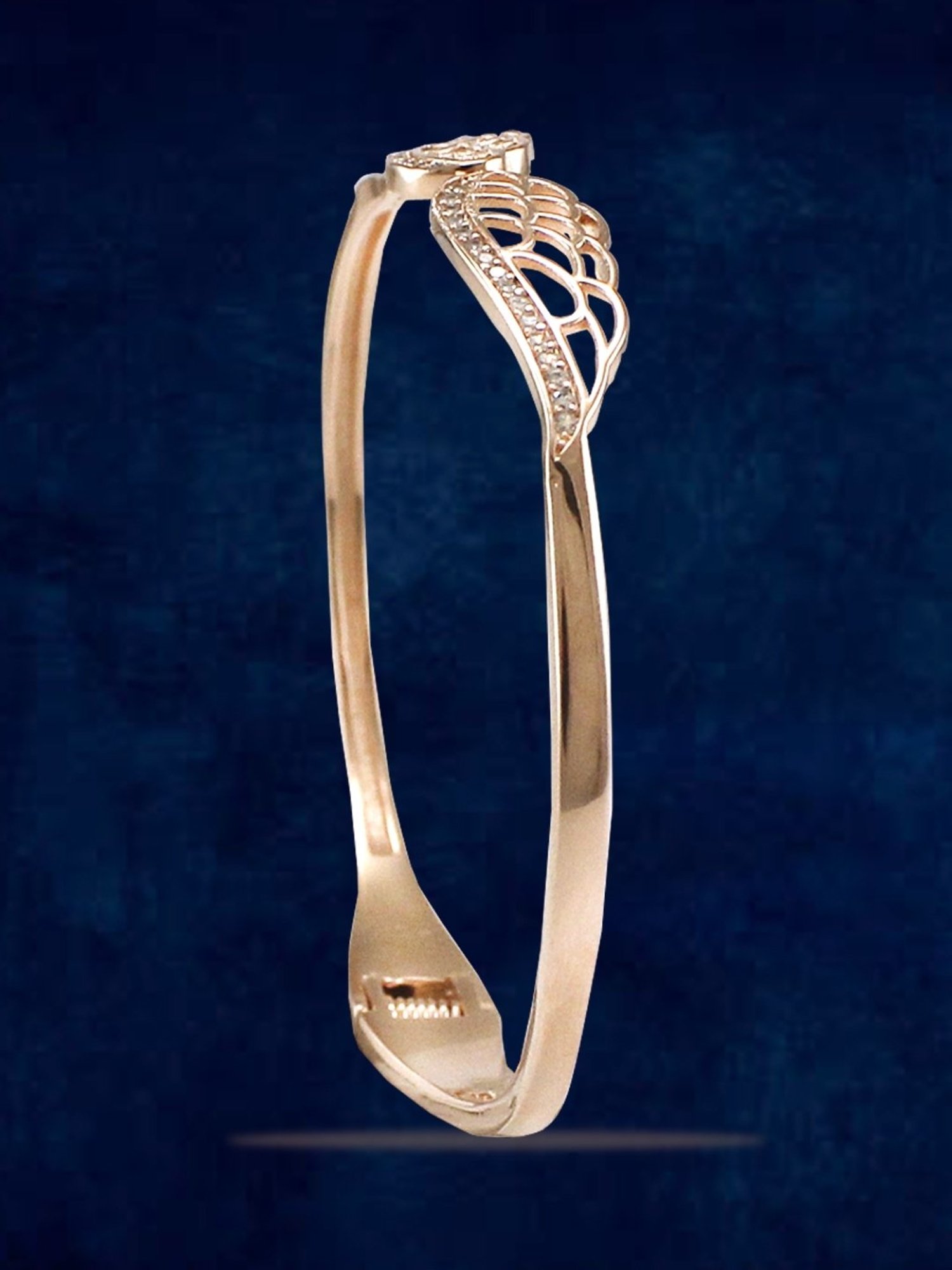 Taraash 92.5 Sterling Silver Angel Wing Bracelet for Women