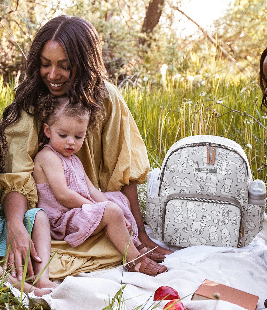 Disney x Petunia Pickle Bottom District Backpack - Playful Pooh