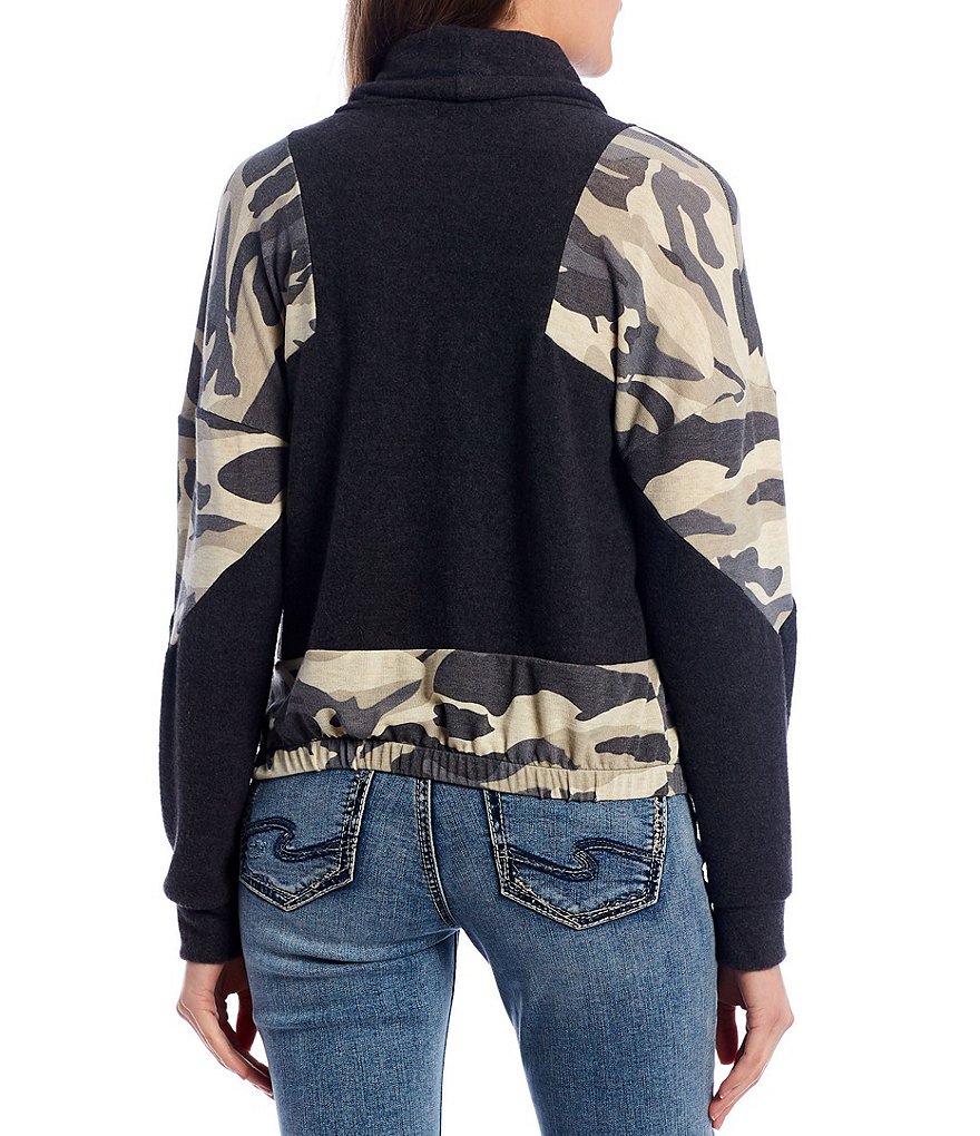 Moa Moa Camo Print Colorblock Sleeve Cowl Neck Pullover