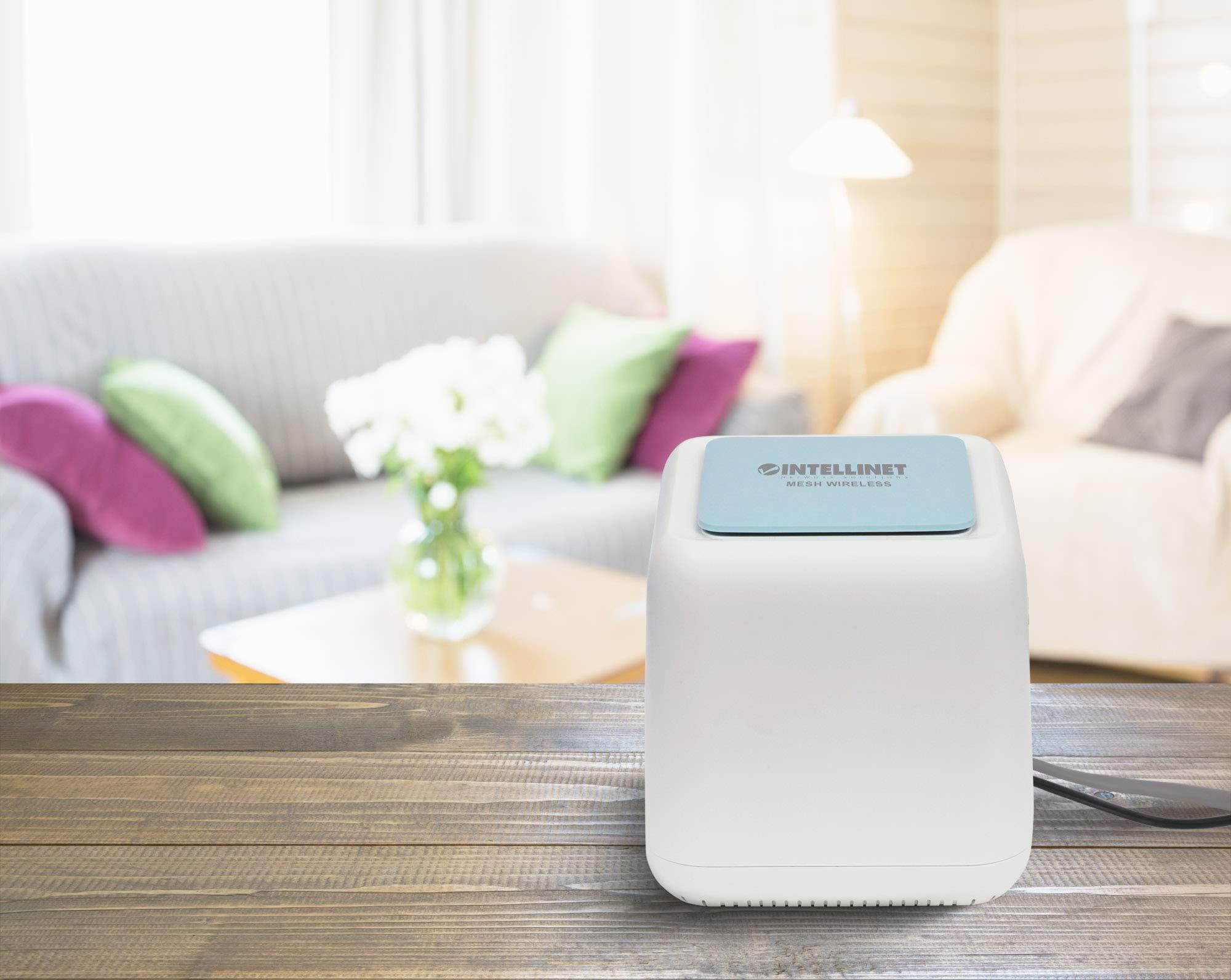 Intellinet Network Solutions Whole Home Mesh Wireless AC1200 Kit-One Router & Two Extenders-Covering up to 4,500 ft2 with 2.4- & 5-GHz Bands, Optional Guest Network, Touch-and-Connect Internet Access