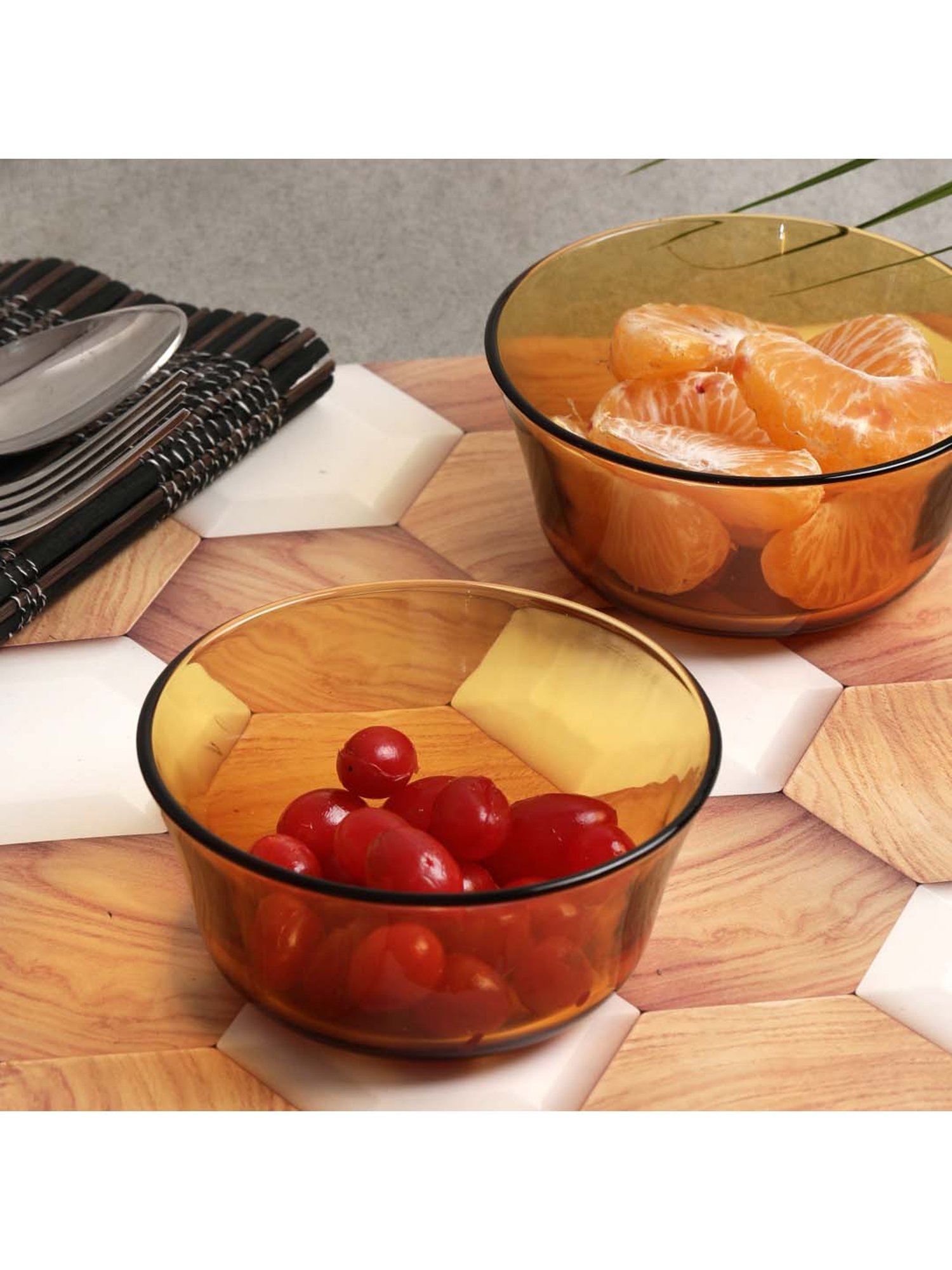 Duralex 'Lys' Orange Glass 10.5 cm Table Serving Bowl (0.25 L) - Set of 6