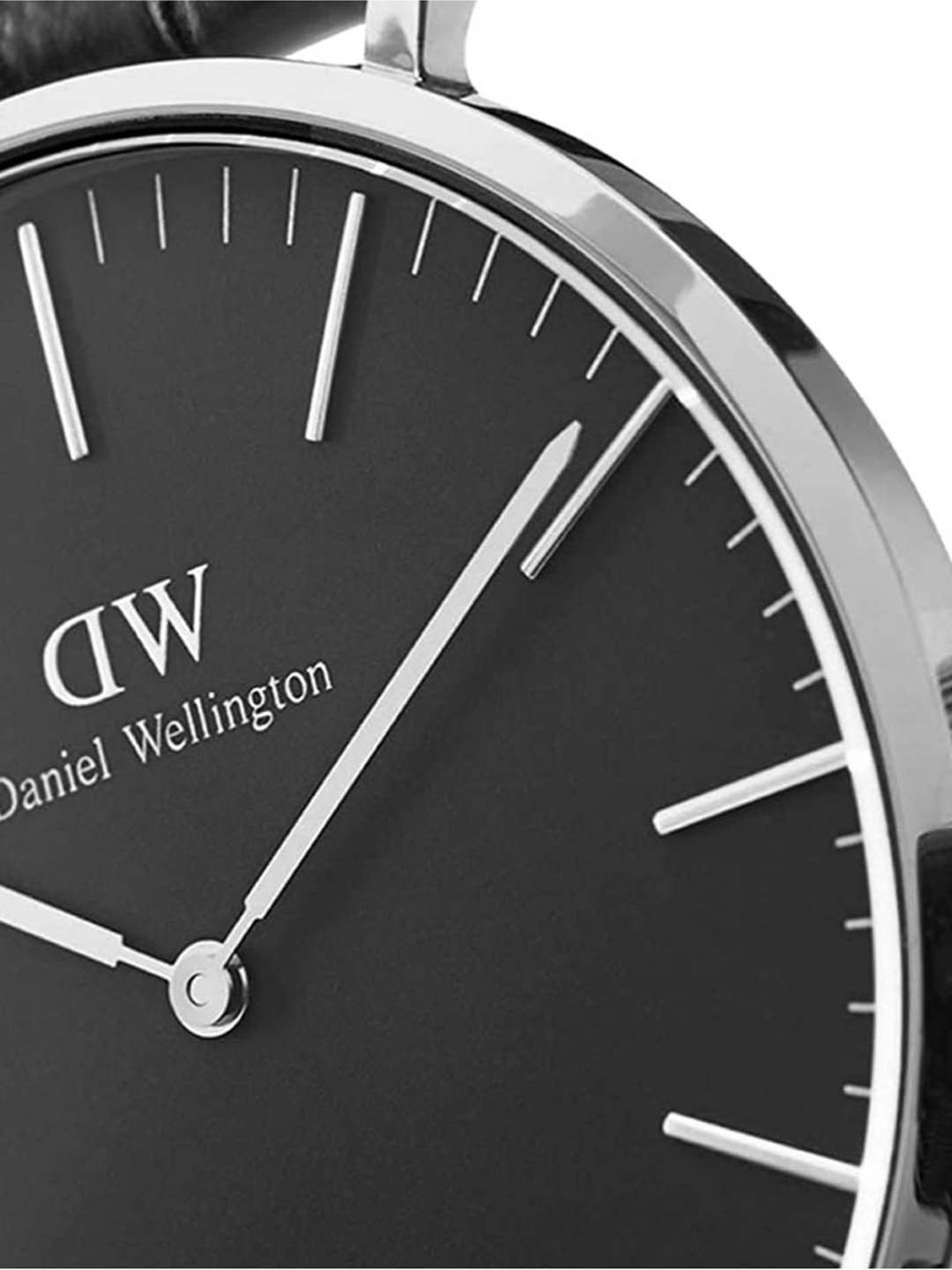 Daniel Wellington DW00100149 Classic Analog Watch for Men