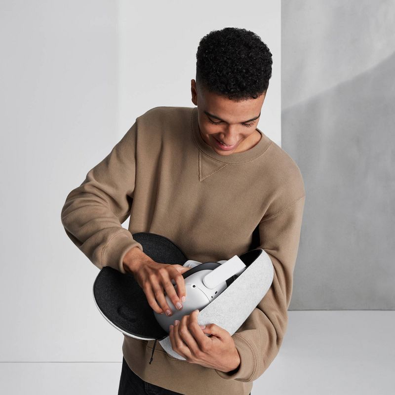 Oculus Quest 2 Carrying Case