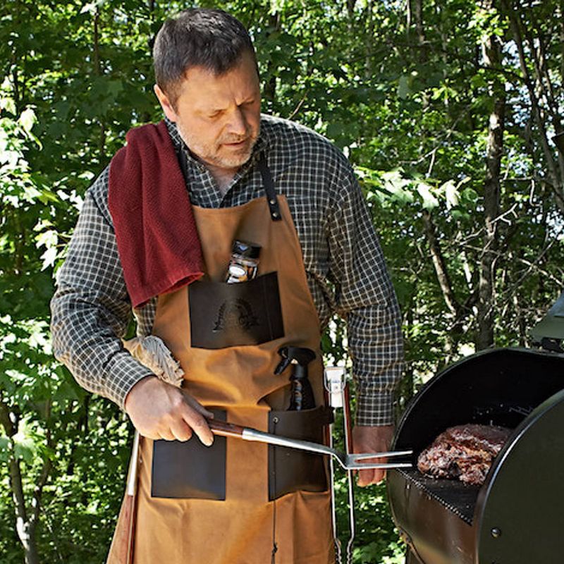 Team Sports America NFL Atlanta Falcons Ultimate Grilling Apron Durable Cotton with Beverage Opener and Multi Tool For Football Fans Fathers Day and More