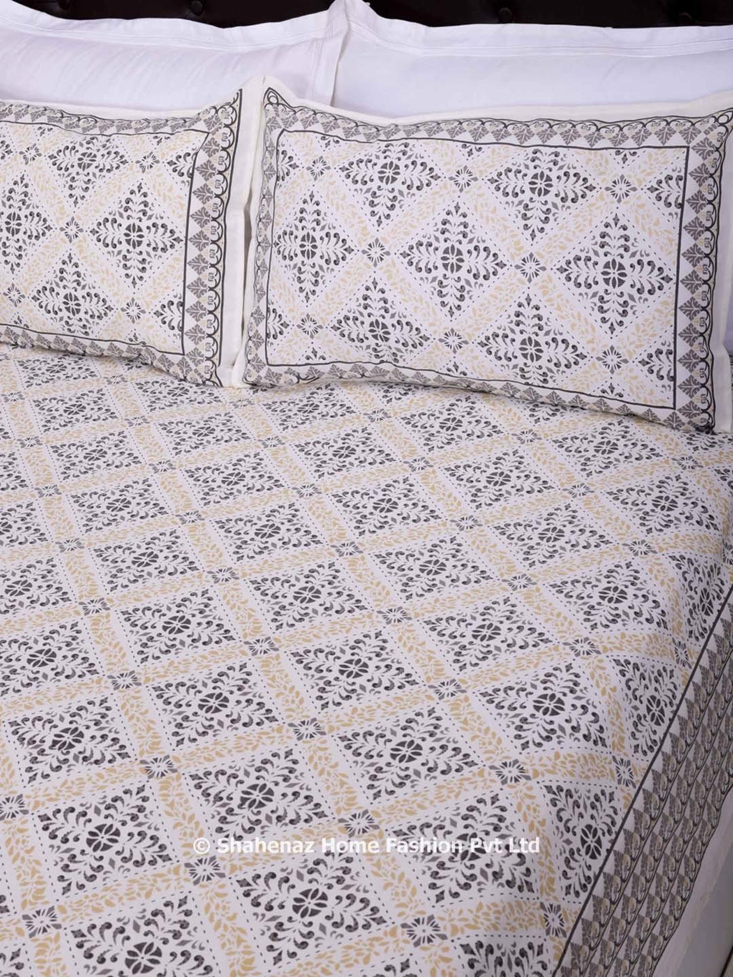 Shahenaz Grey 120 TC Cotton Shofar Luxury Double Bedsheet with 2 Pillow Covers