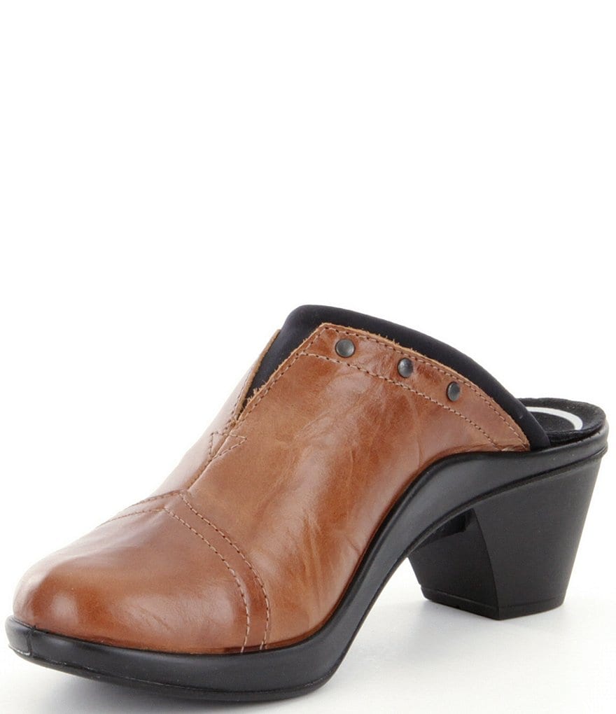 Dansko LT Pro Leather Clogs