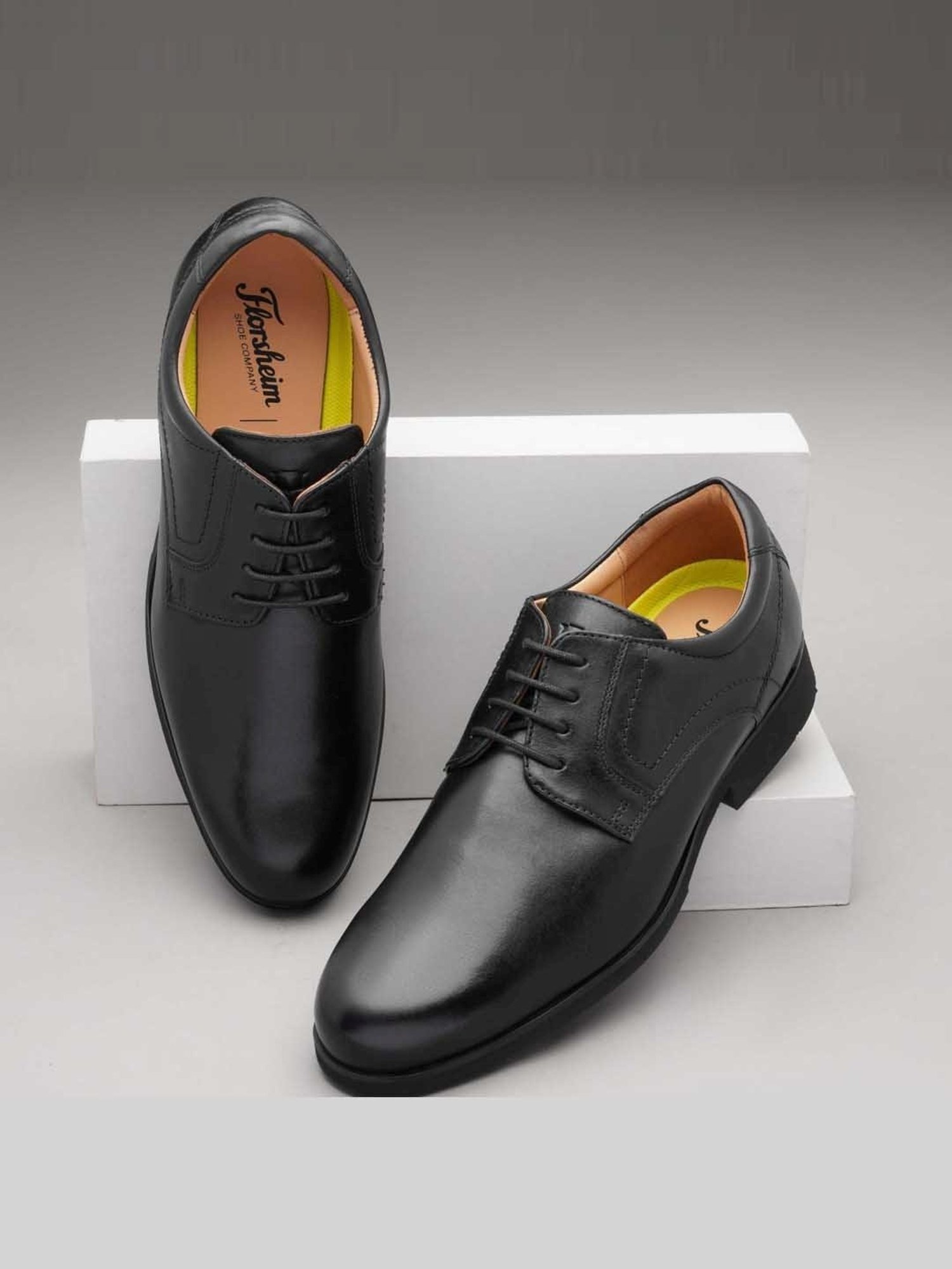 Florsheim Men's Black Derby Shoes