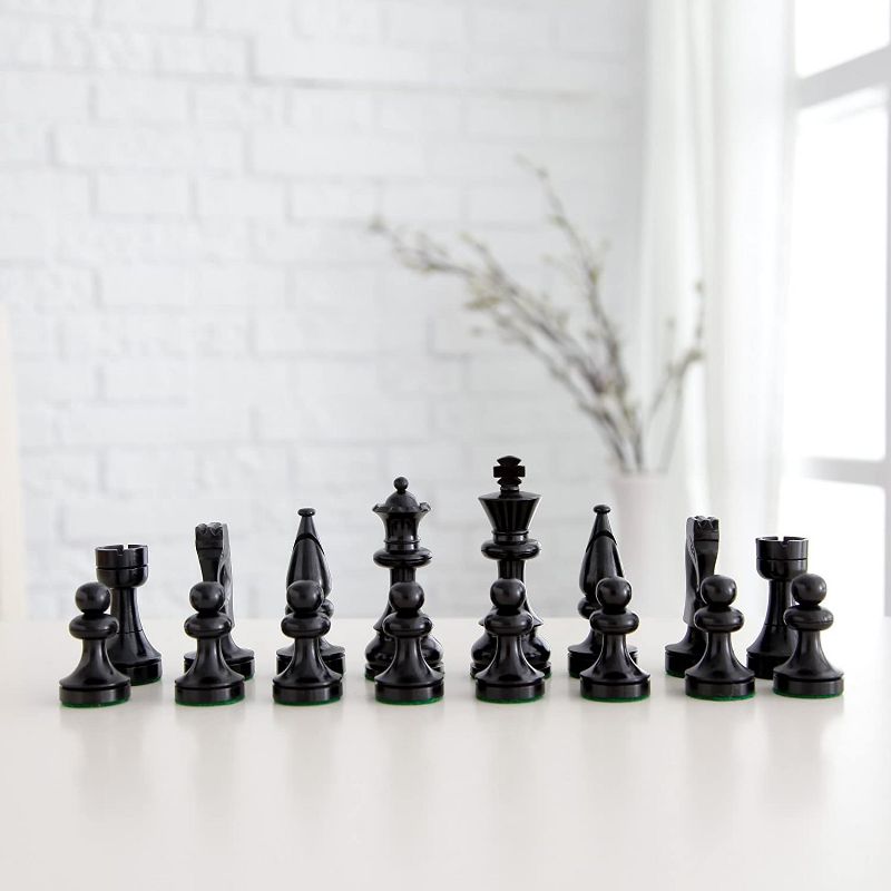 WE Games Staunton Chessmen