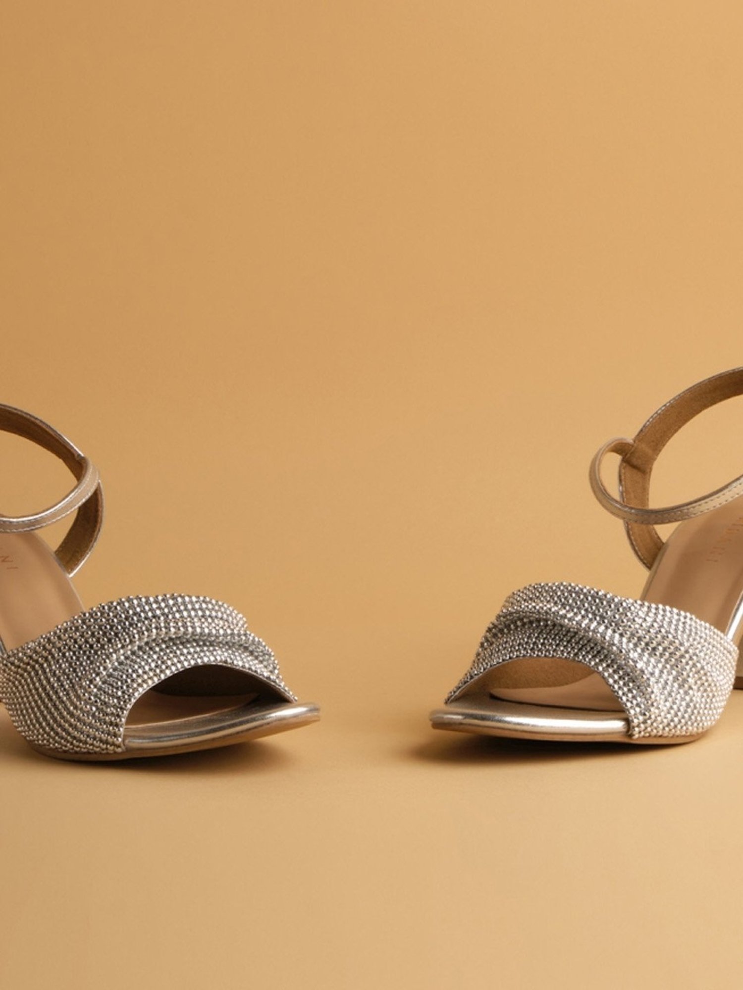 Eridani Women's Quincy Silver Ankle Strap Sandals