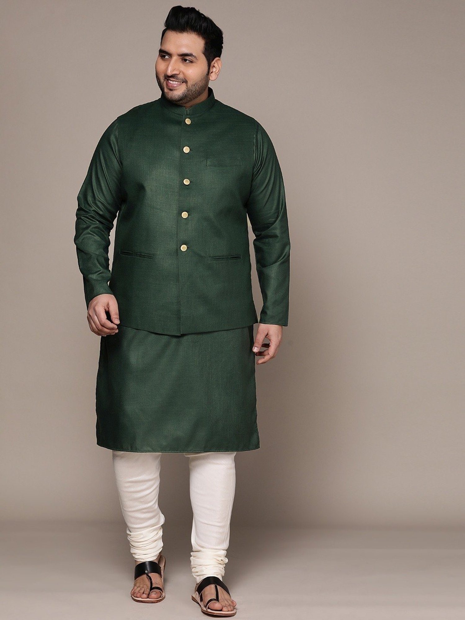KISAH PLUS Green & White Regular Fit Kurta Set With Jacket