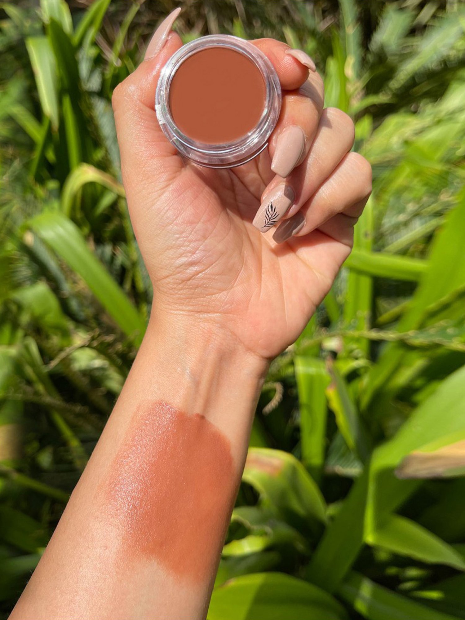 Love Earth Multipot Watch Me Slay - 8 gm